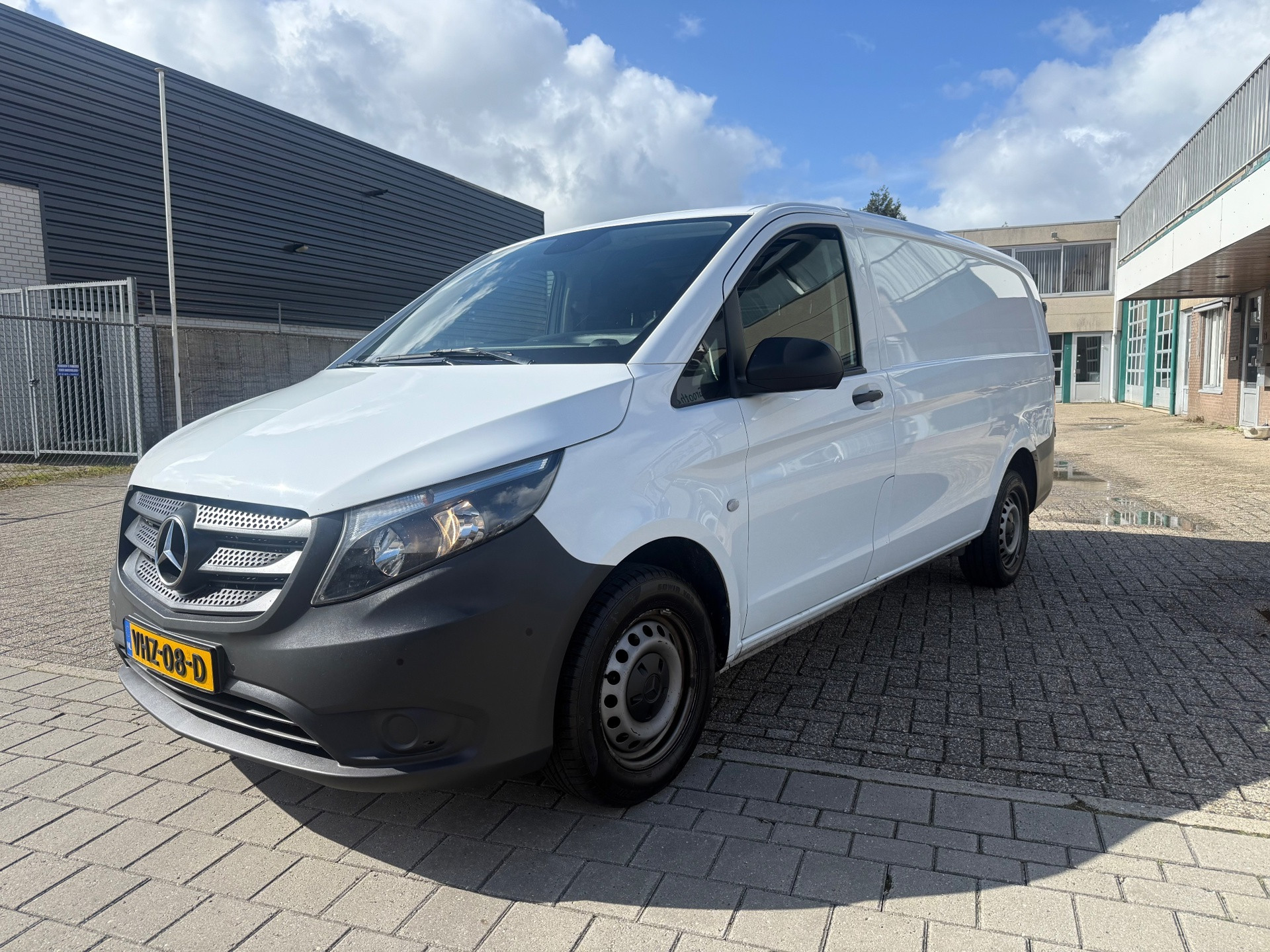 Mercedes-Benz Vito 116 CDI Lang 2021 - voorkant