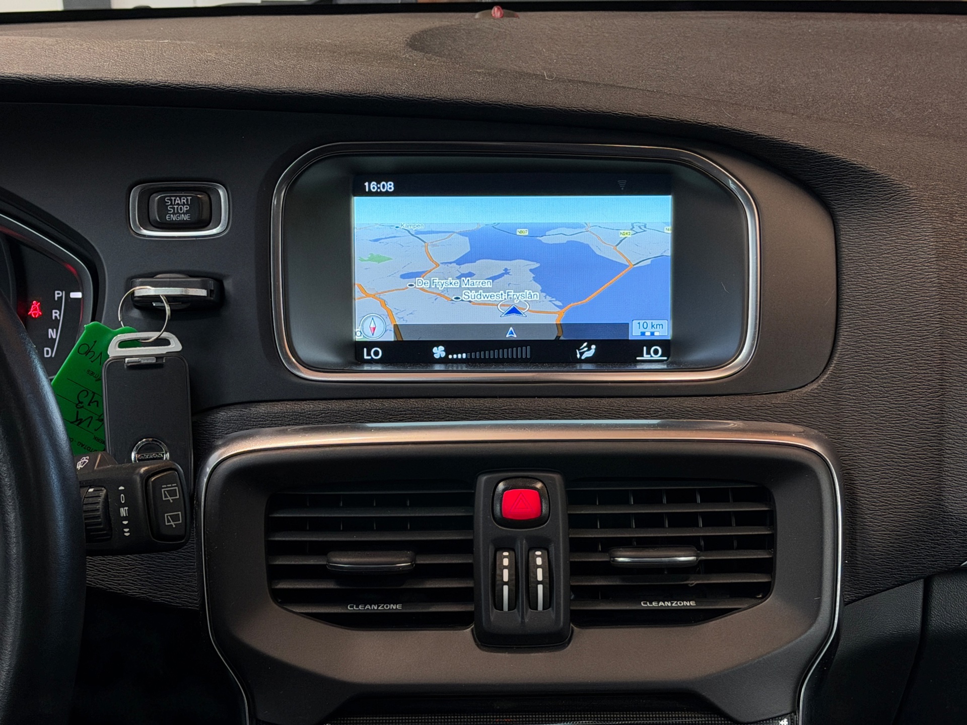 Foto van Volvo V40 Cross Country