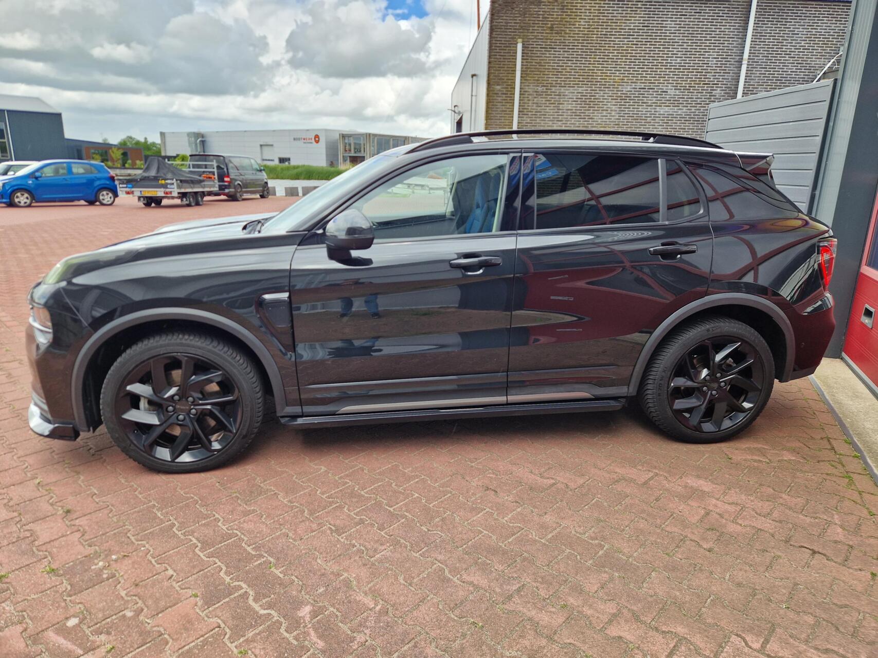 Foto van Lynk&co LYNK & Co 01