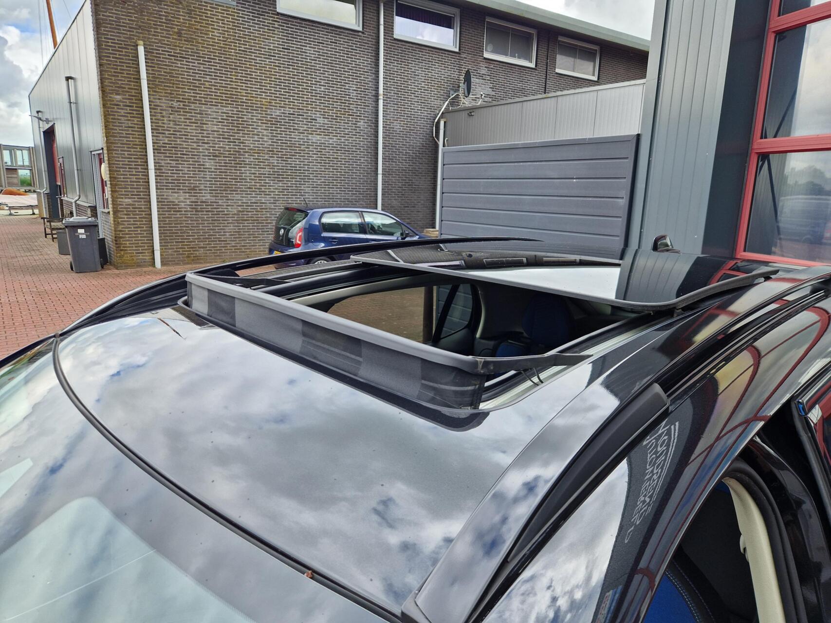 Foto van Lynk&co LYNK & Co 01