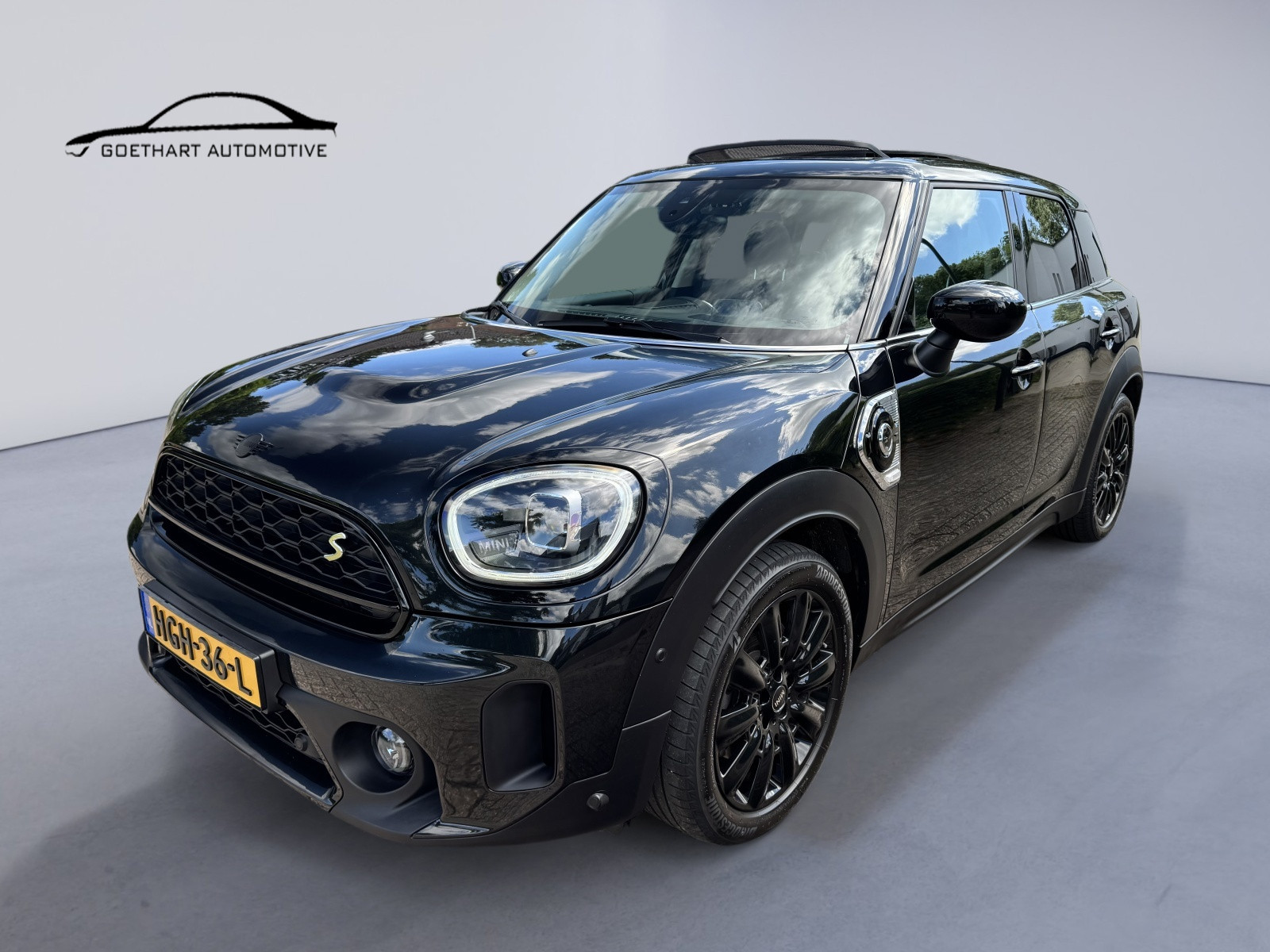 Mini Countryman Cooper Se All4 1.5 Cooper S E ALL4 / Pano / H-K / HUD / Elek stoel + Mem / Camera / Adap. Cruise 2023 - voorkant