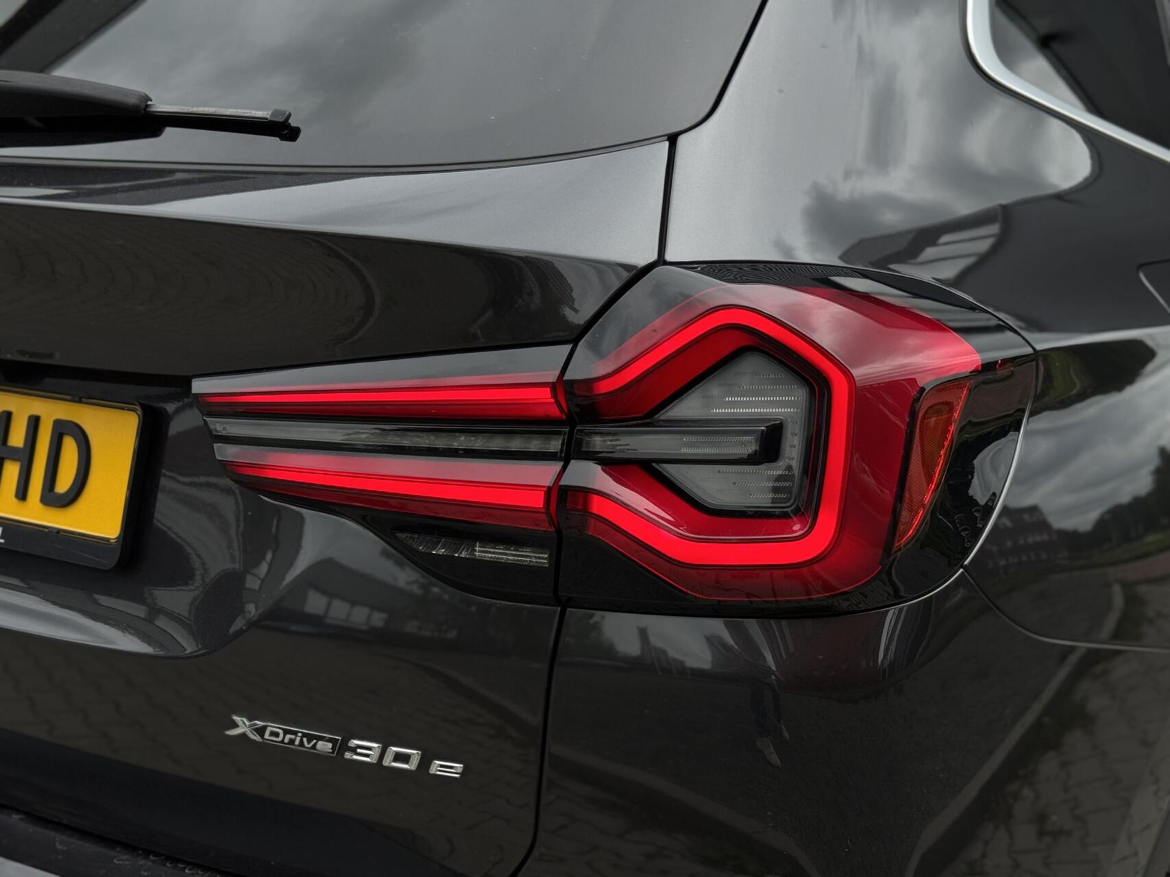 Foto van BMW X3 Xdrive30e
