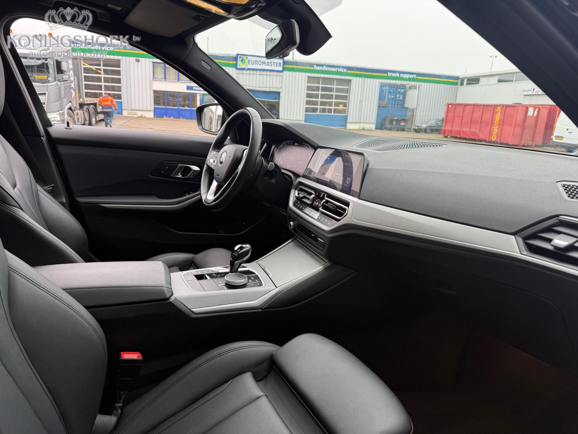 Foto van BMW 330e