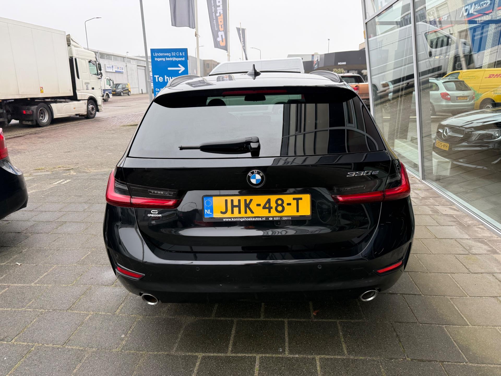 Foto van BMW 330e