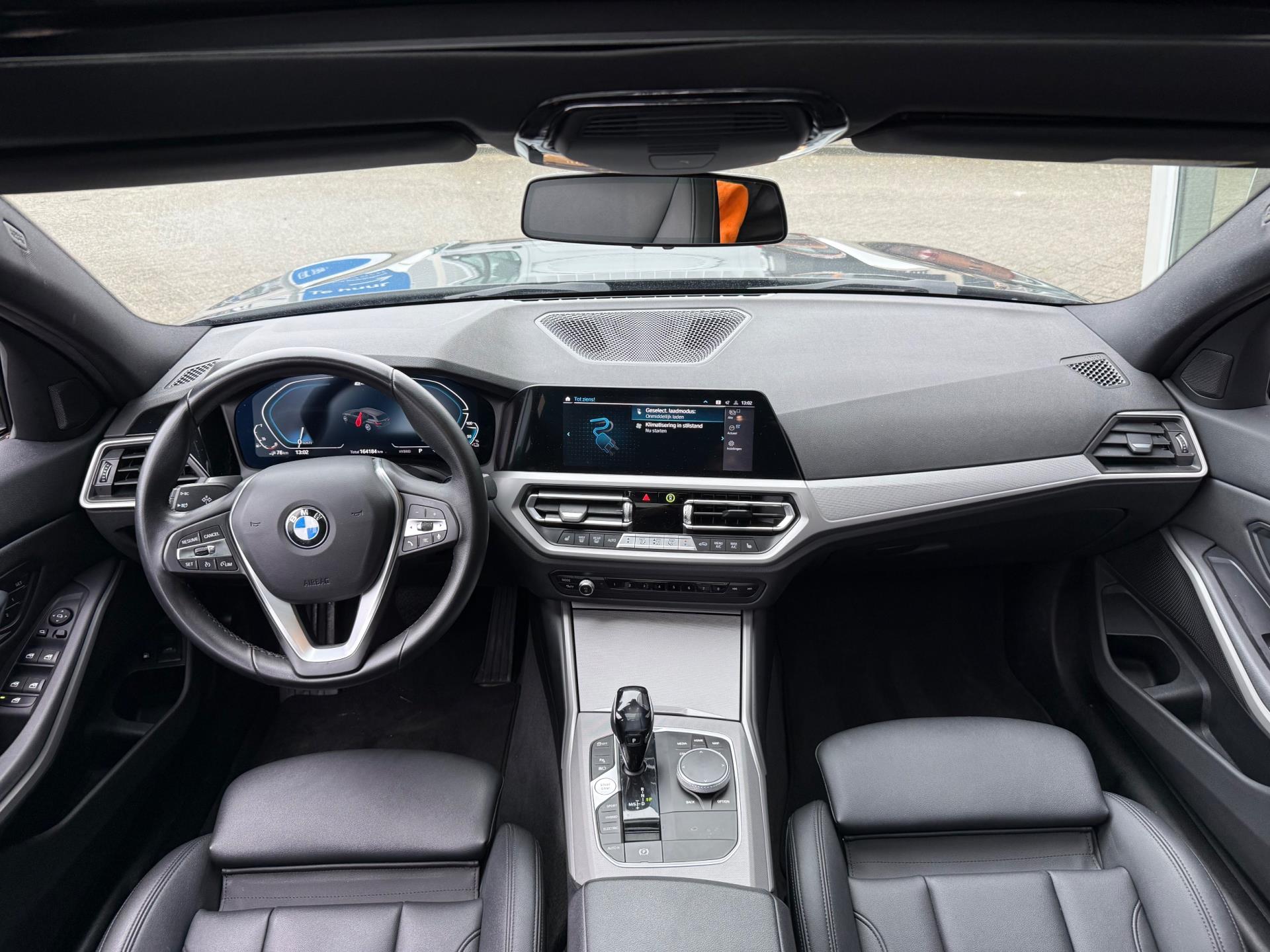 Foto van BMW 330e
