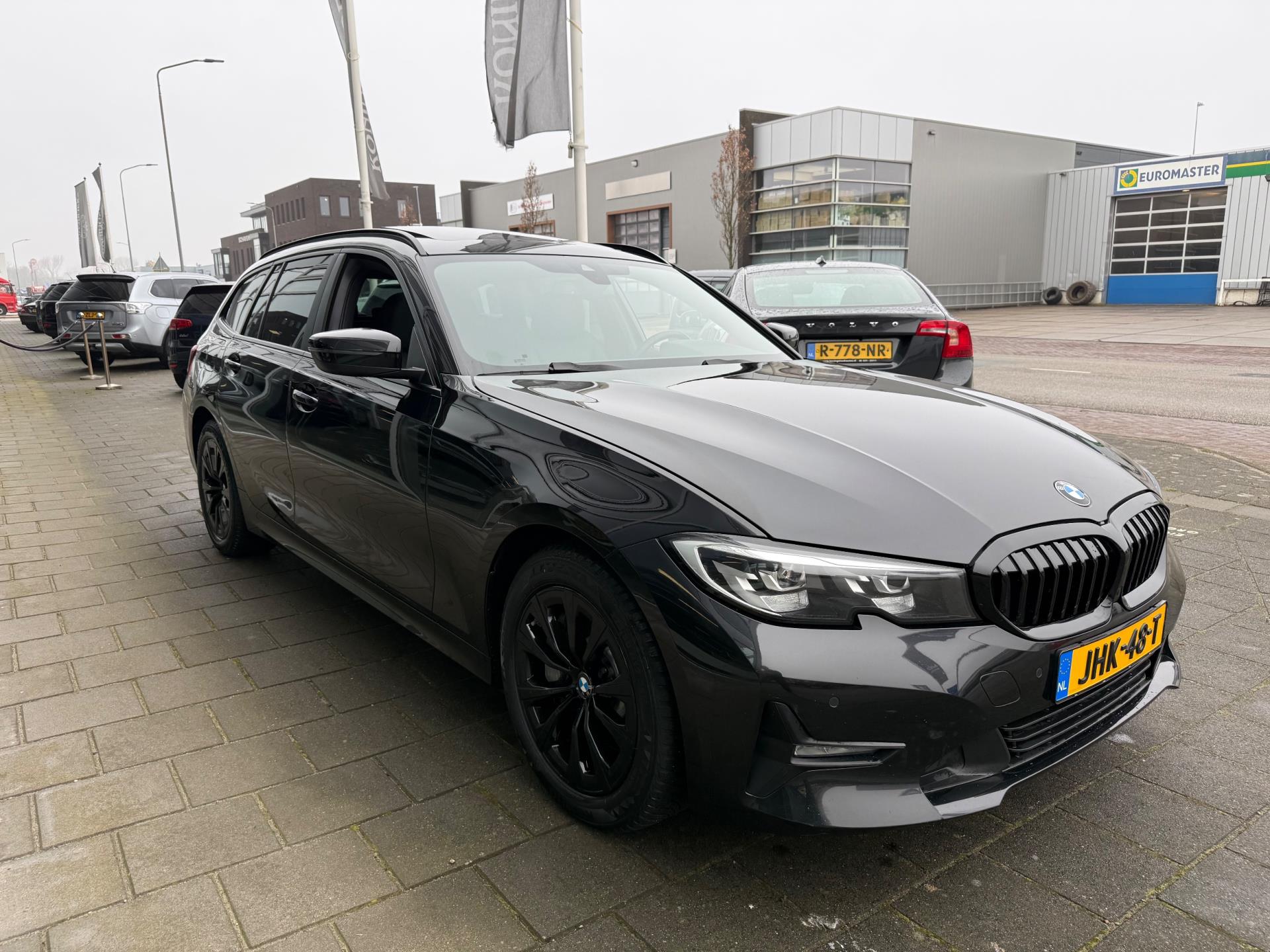 Foto van BMW 330e