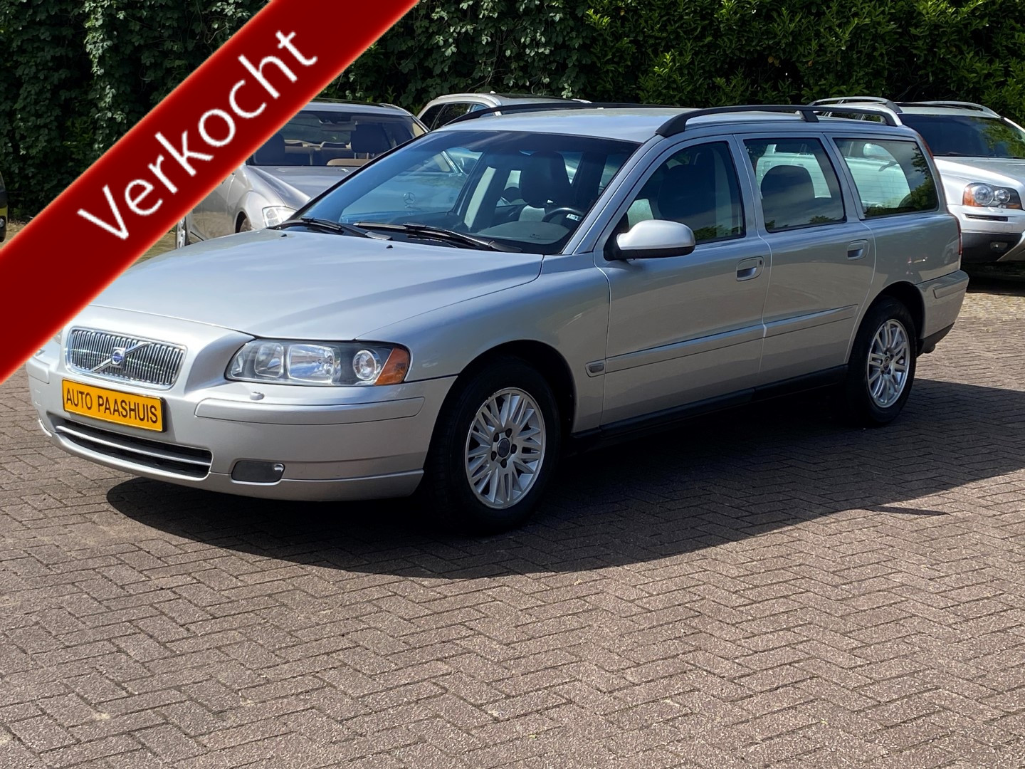 Volvo V70 2.4 140 pk. Momentum 2004 - voorkant