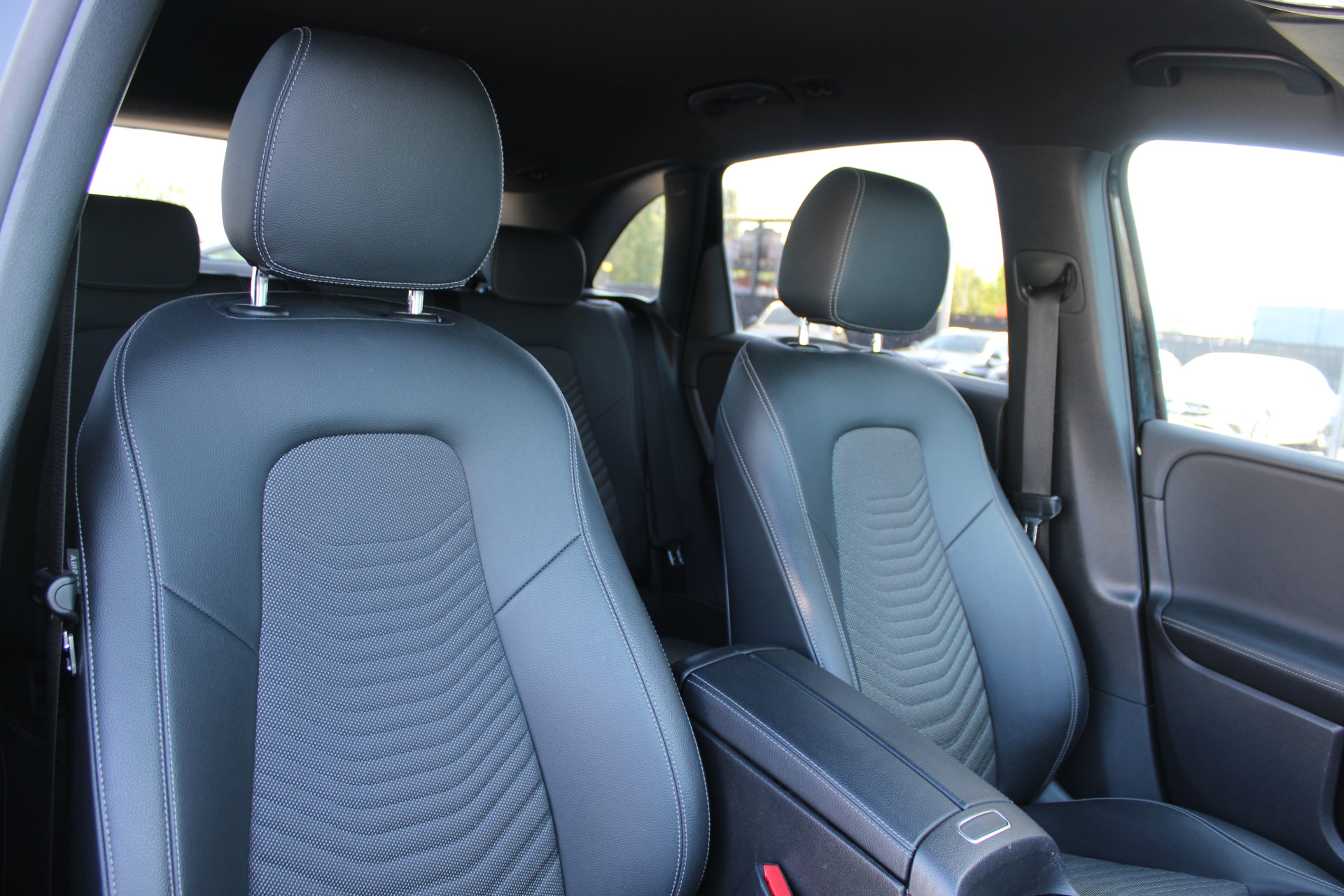 Foto van Mercedes-Benz B 250 E