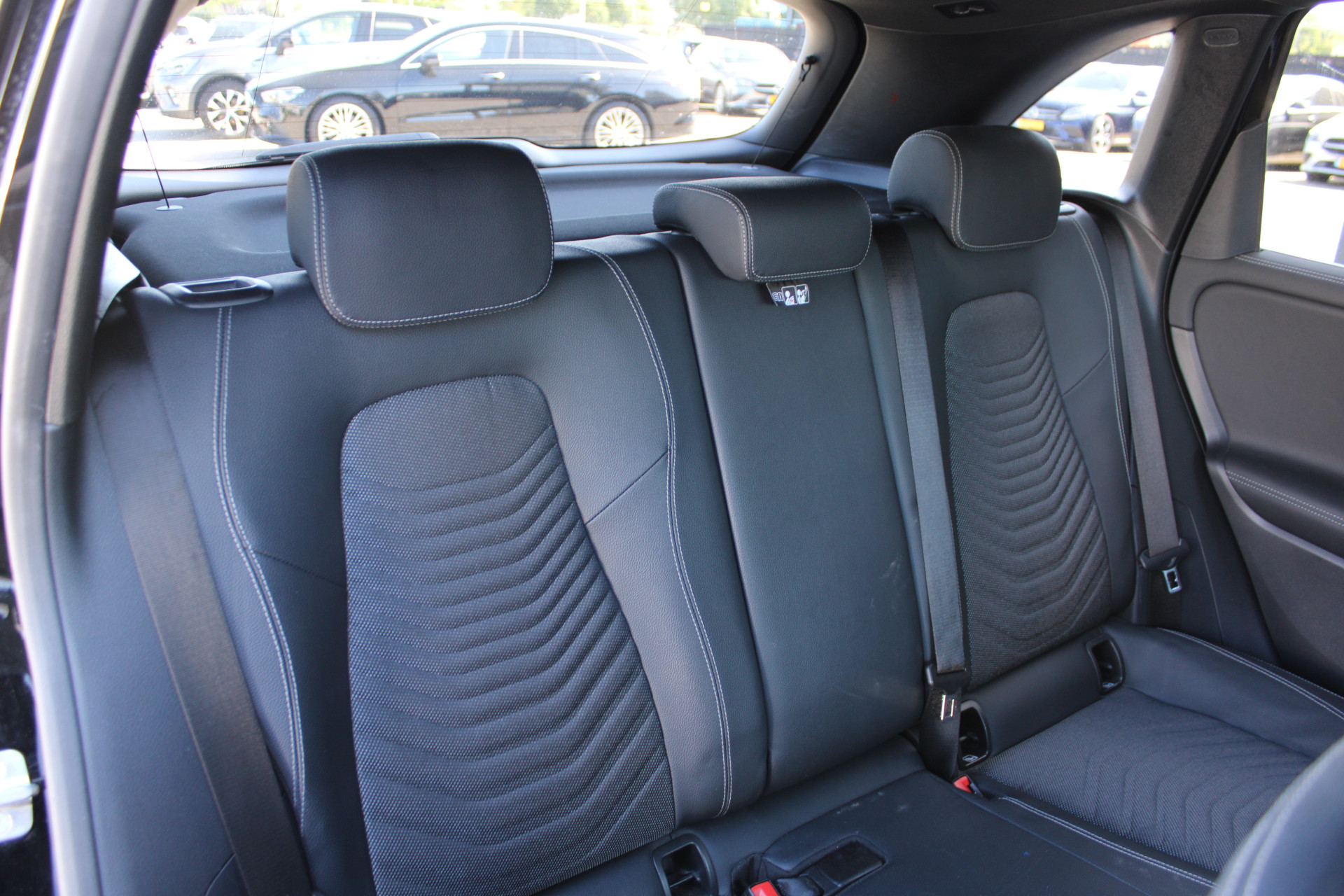 Foto van Mercedes-Benz B 250 E