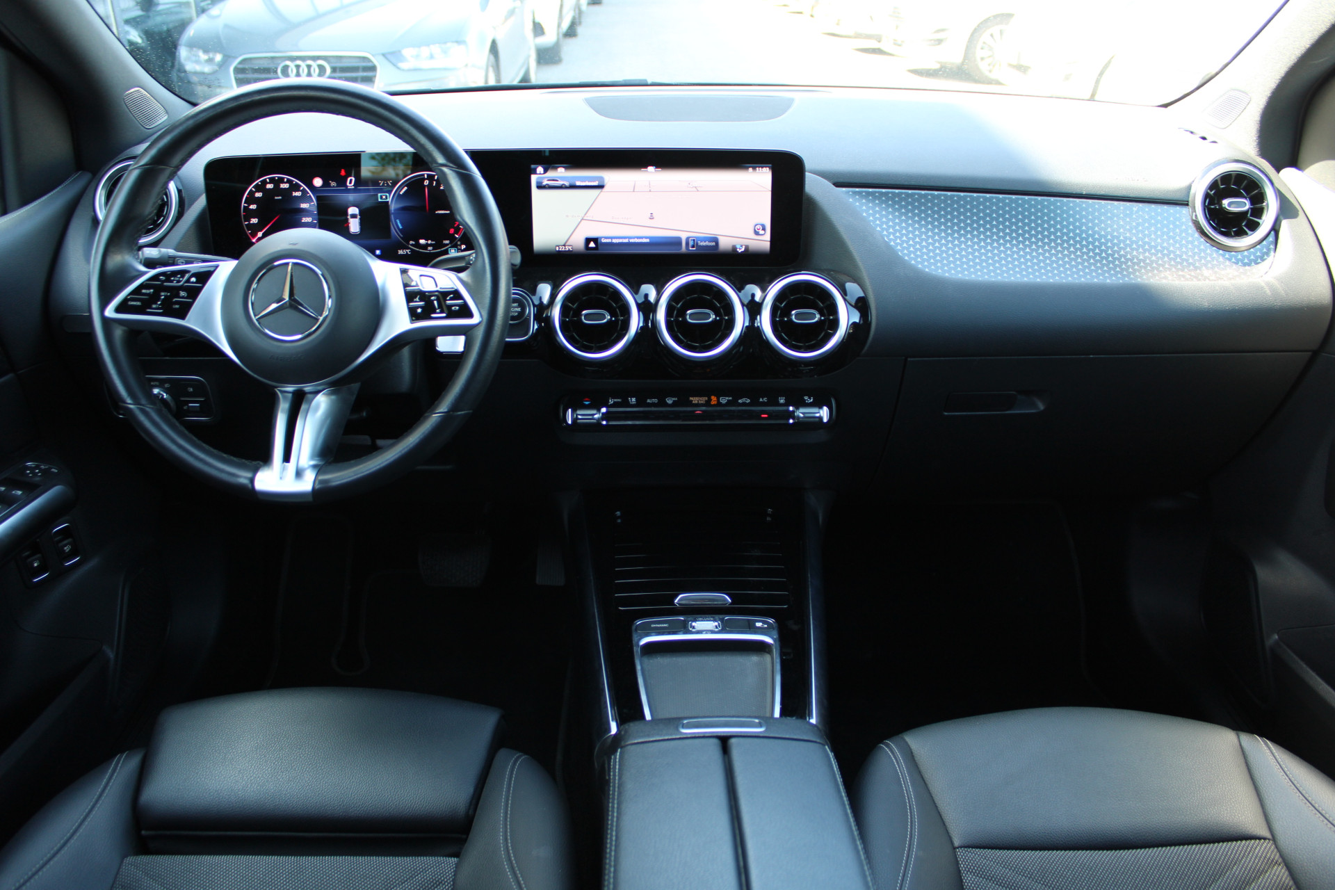 Foto van Mercedes-Benz B 250 E