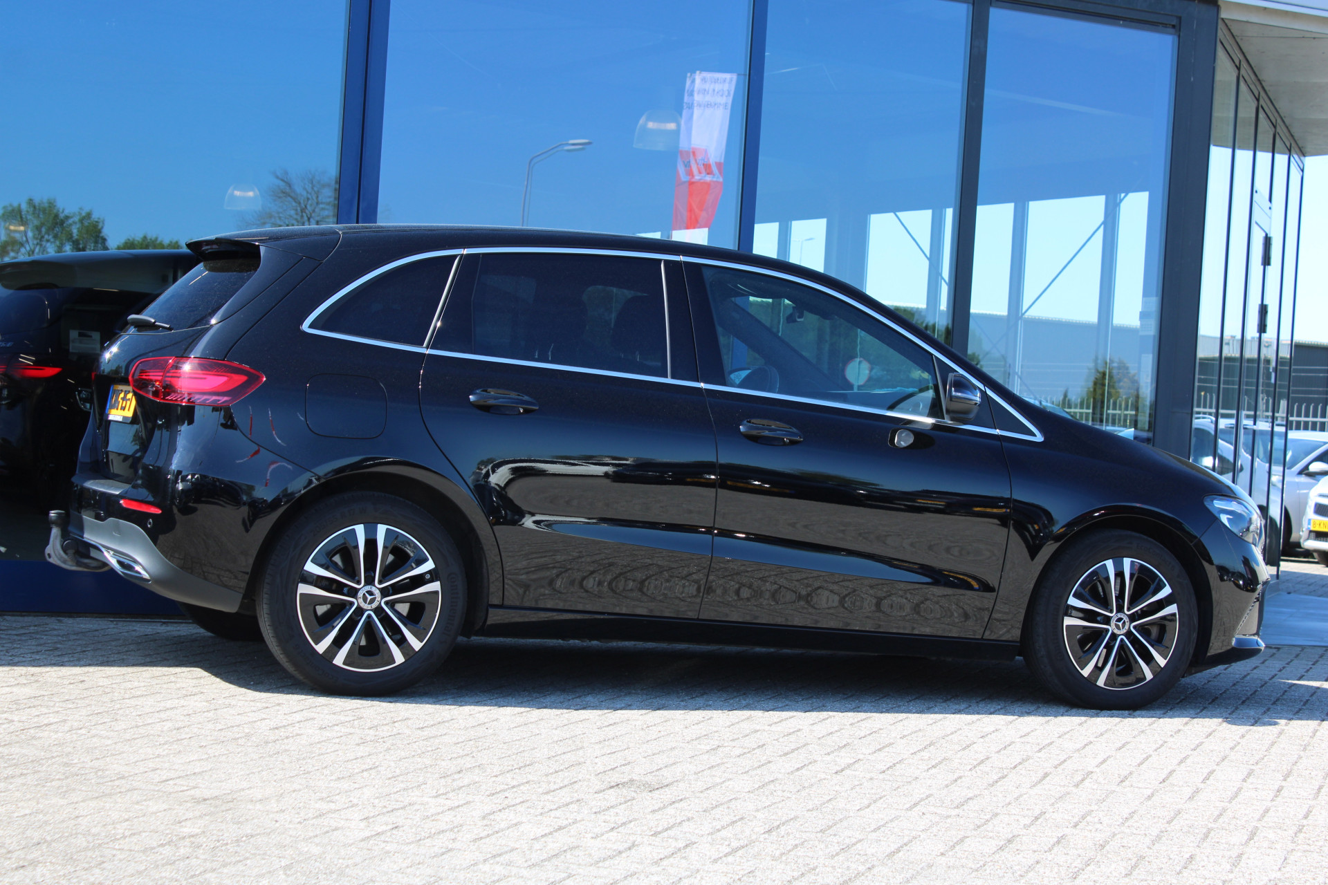 Foto van Mercedes-Benz B 250 E