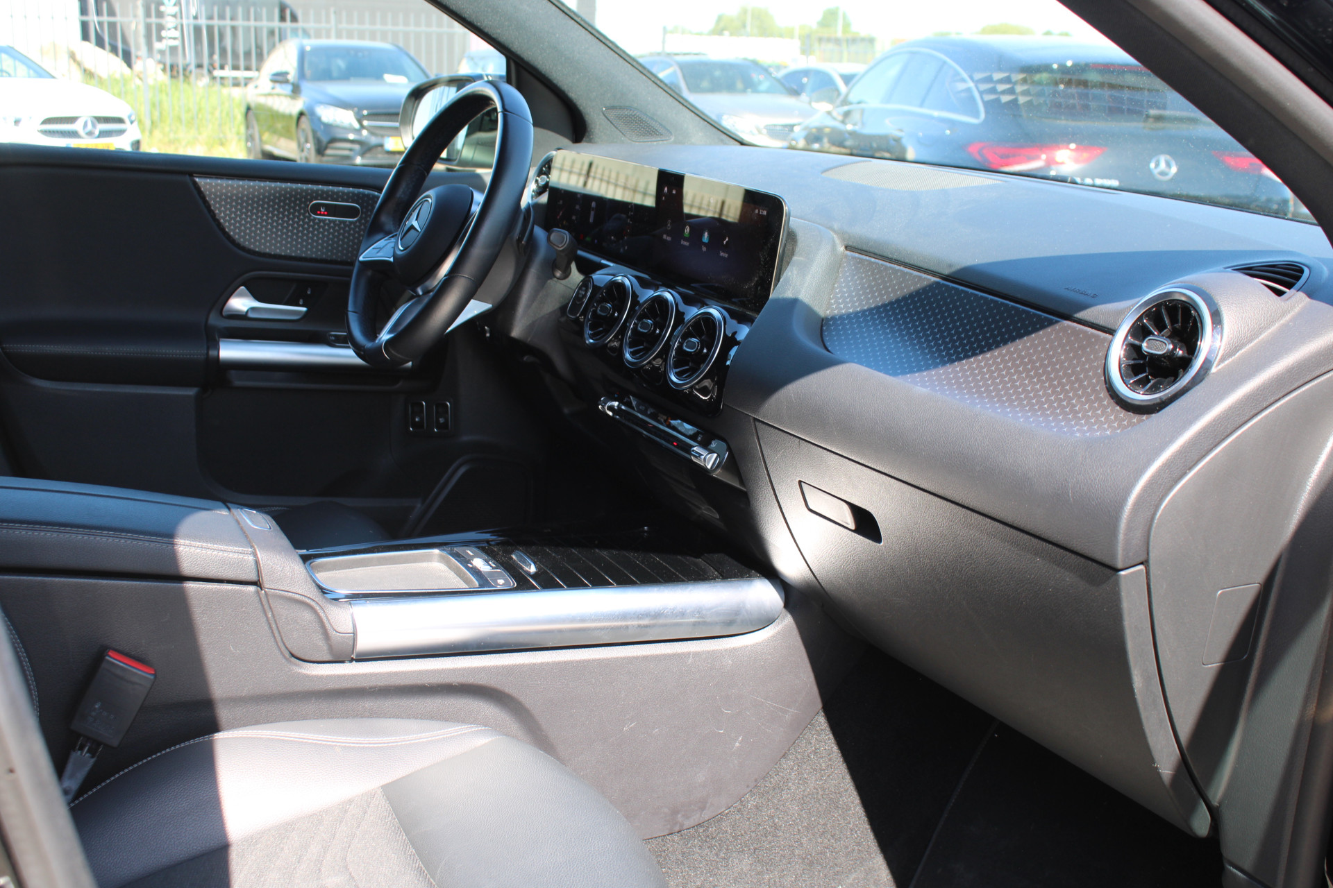 Foto van Mercedes-Benz B 250 E