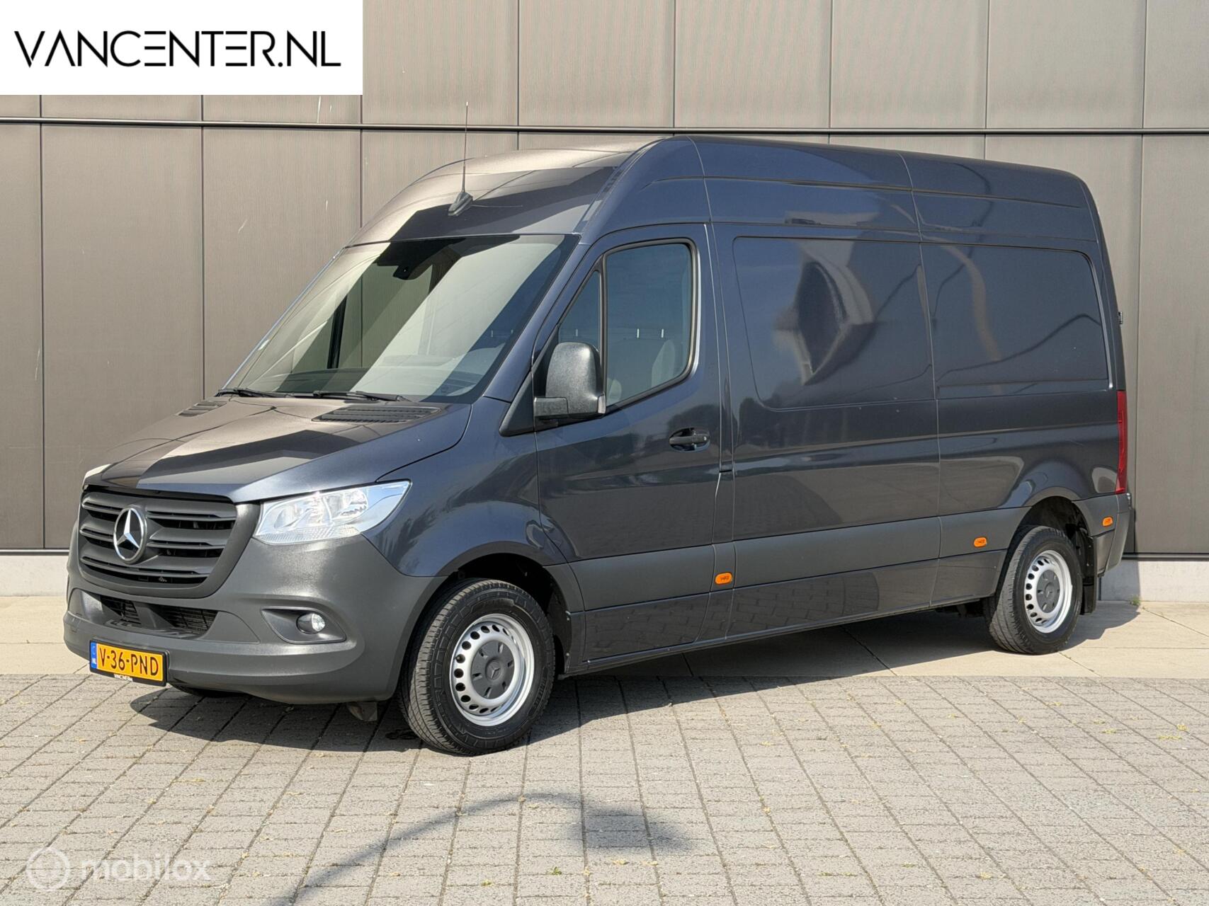 Mercedes-Benz Sprinter 314 2.2 CDI 140 PK L2H2 2020 - voorkant