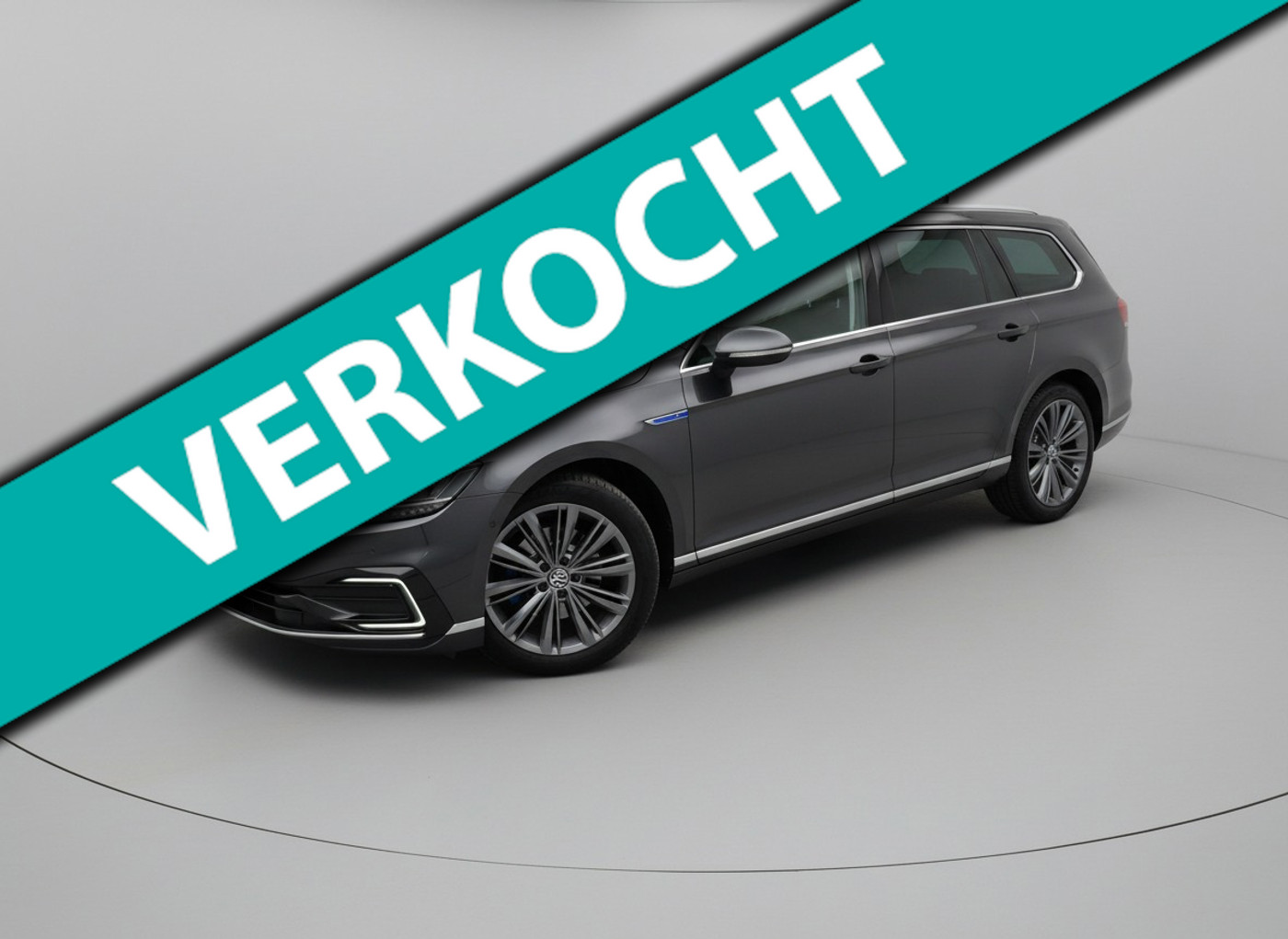 Volkswagen Passat 1.4 TSI GTE * Trekhaak * Side Assist * Elek Klep * Visueel Cockpit * 2022 - voorkant