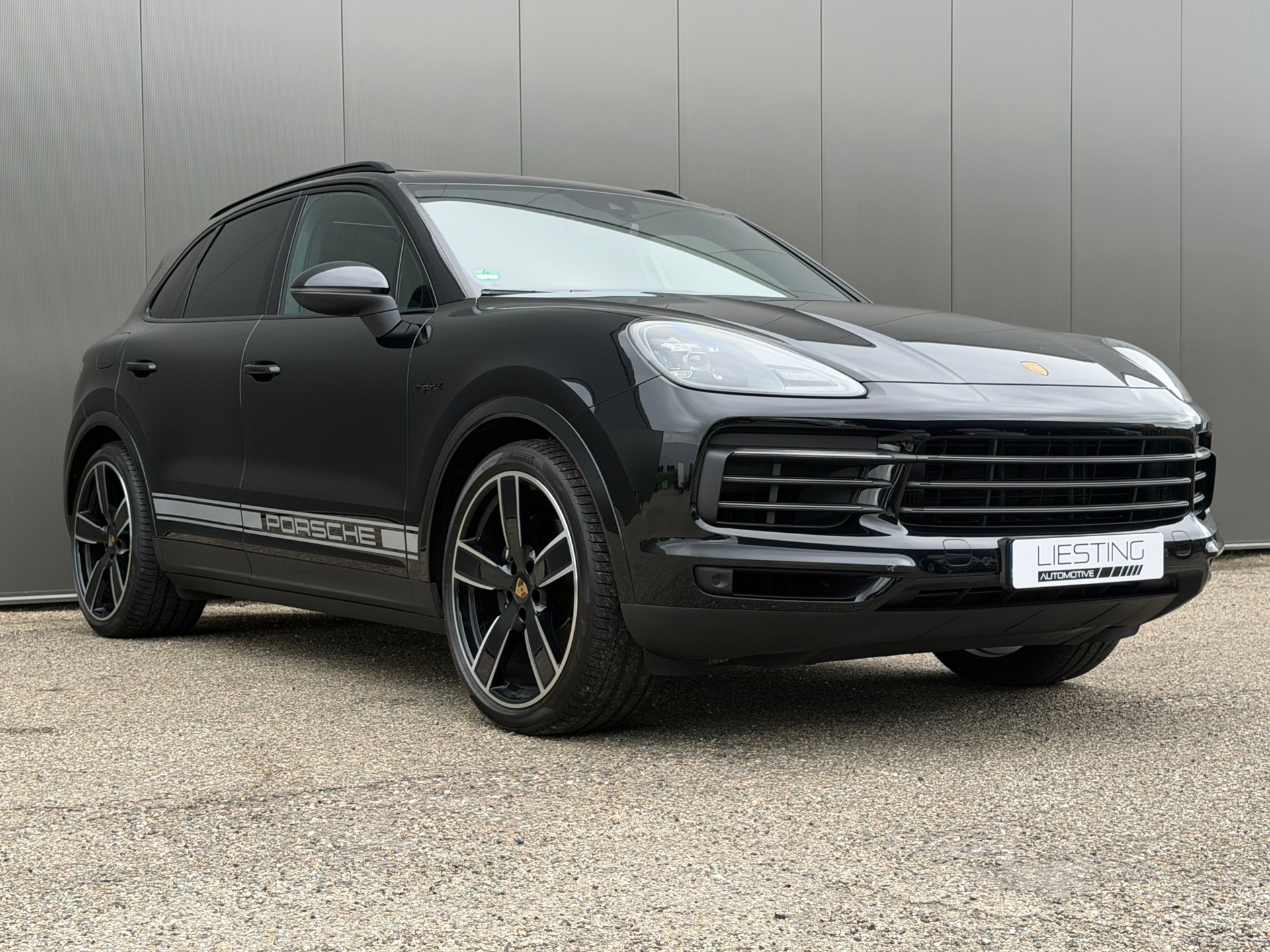 Foto van Porsche Cayenne E-hybrid