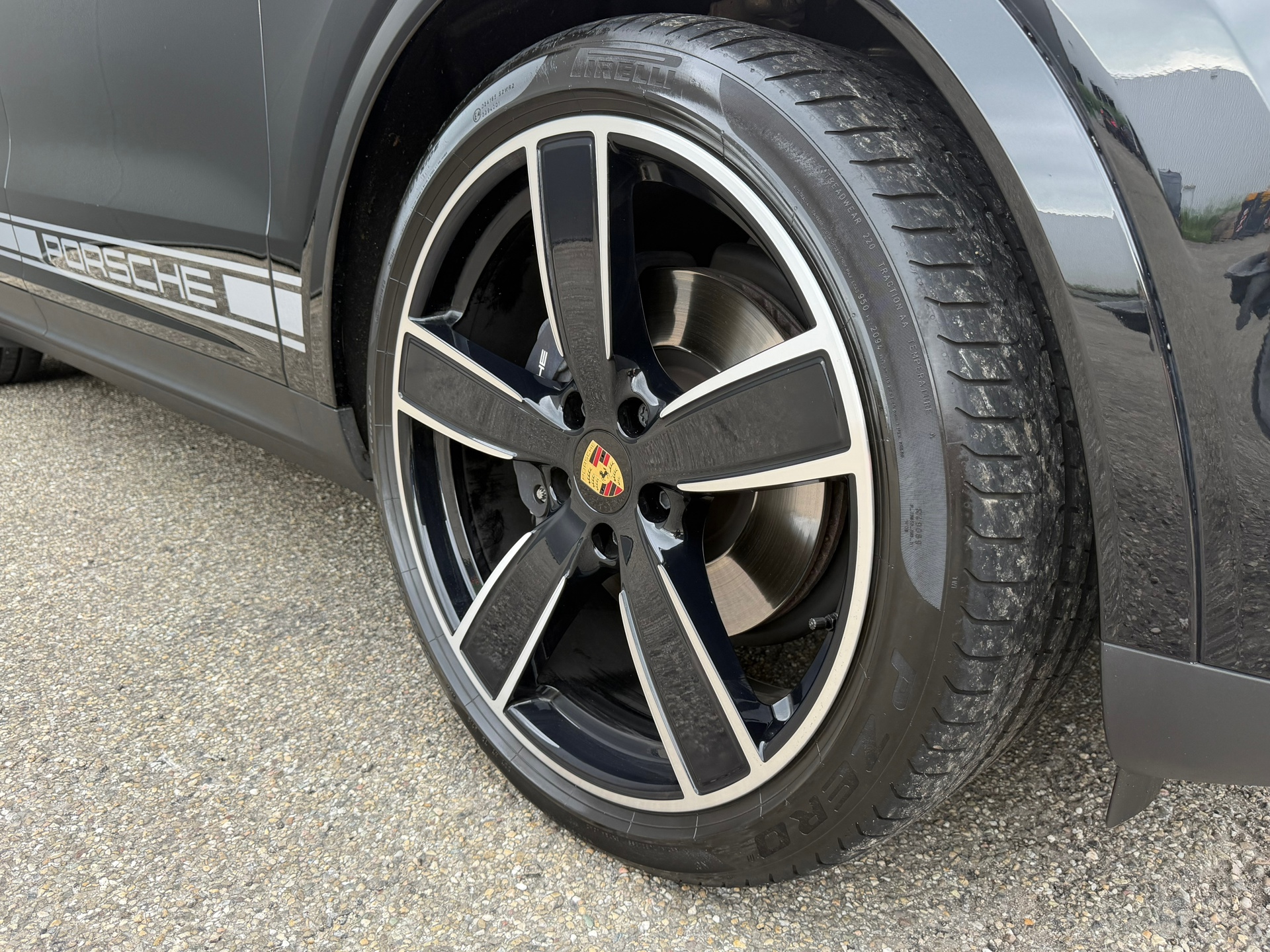 Foto van Porsche Cayenne E-hybrid