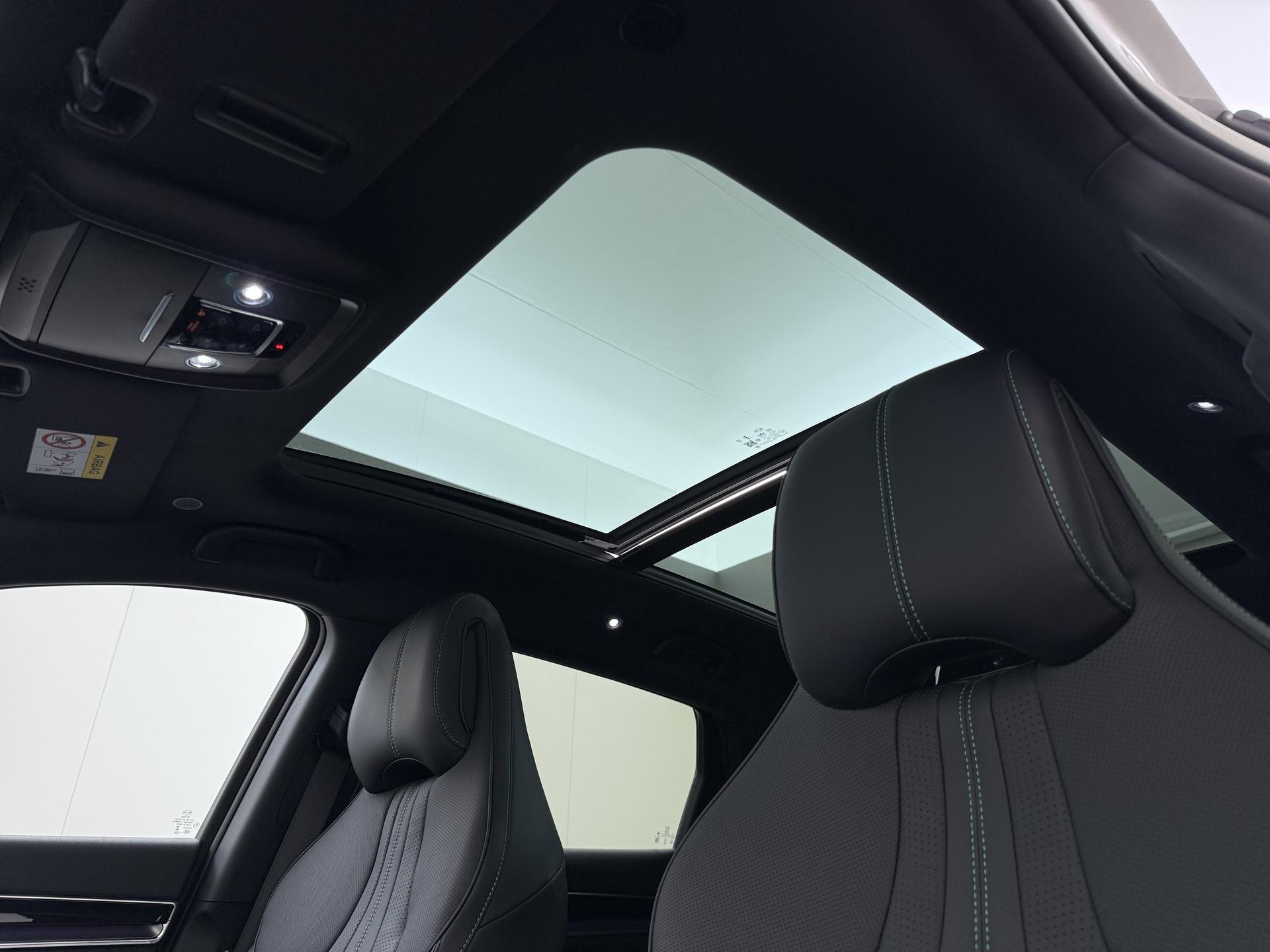 Foto van BYD BYD Seal U Dm-i