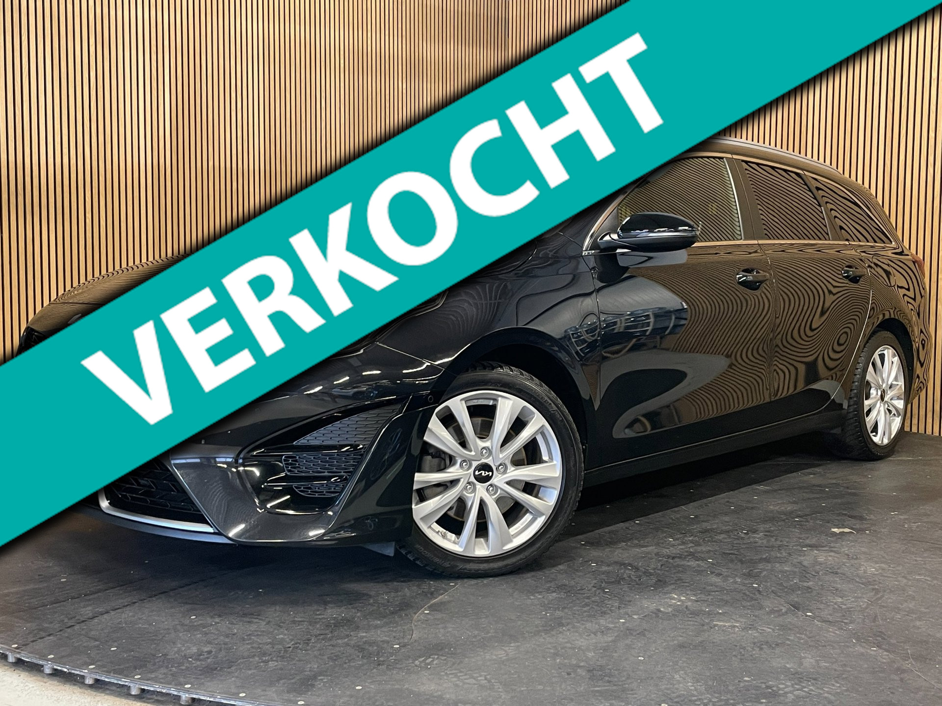 Kia Ceed 1.5 T-GDi GT-Line|160PK|AUTOMAAT|ACC|DIGITAL|KEYLESS|JBL|CARPLAY|ANDROID|STOEL+STUURVERW|CAMERA|CRUISE+CLIMA| 2024 - voorkant
