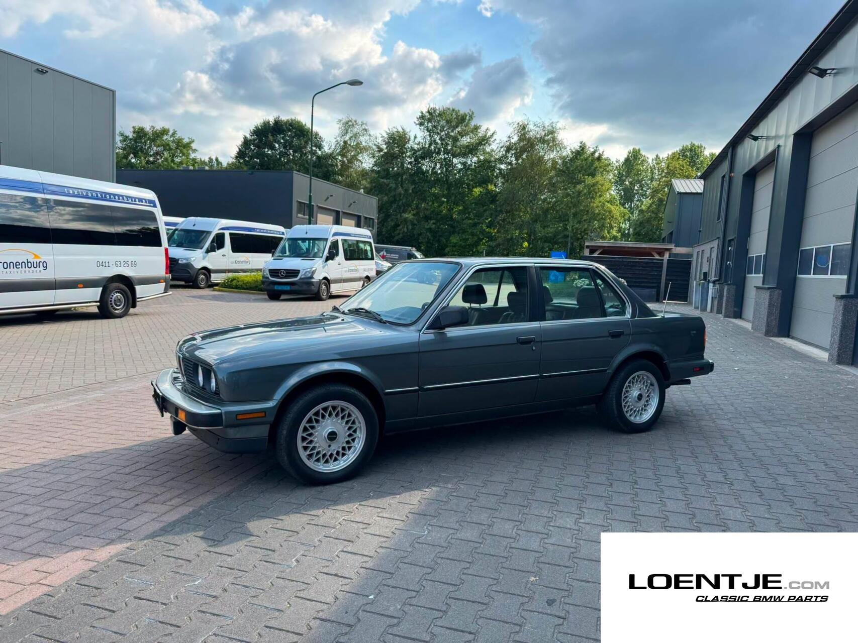 BMW 3-serie 325e 1986 - voorkant