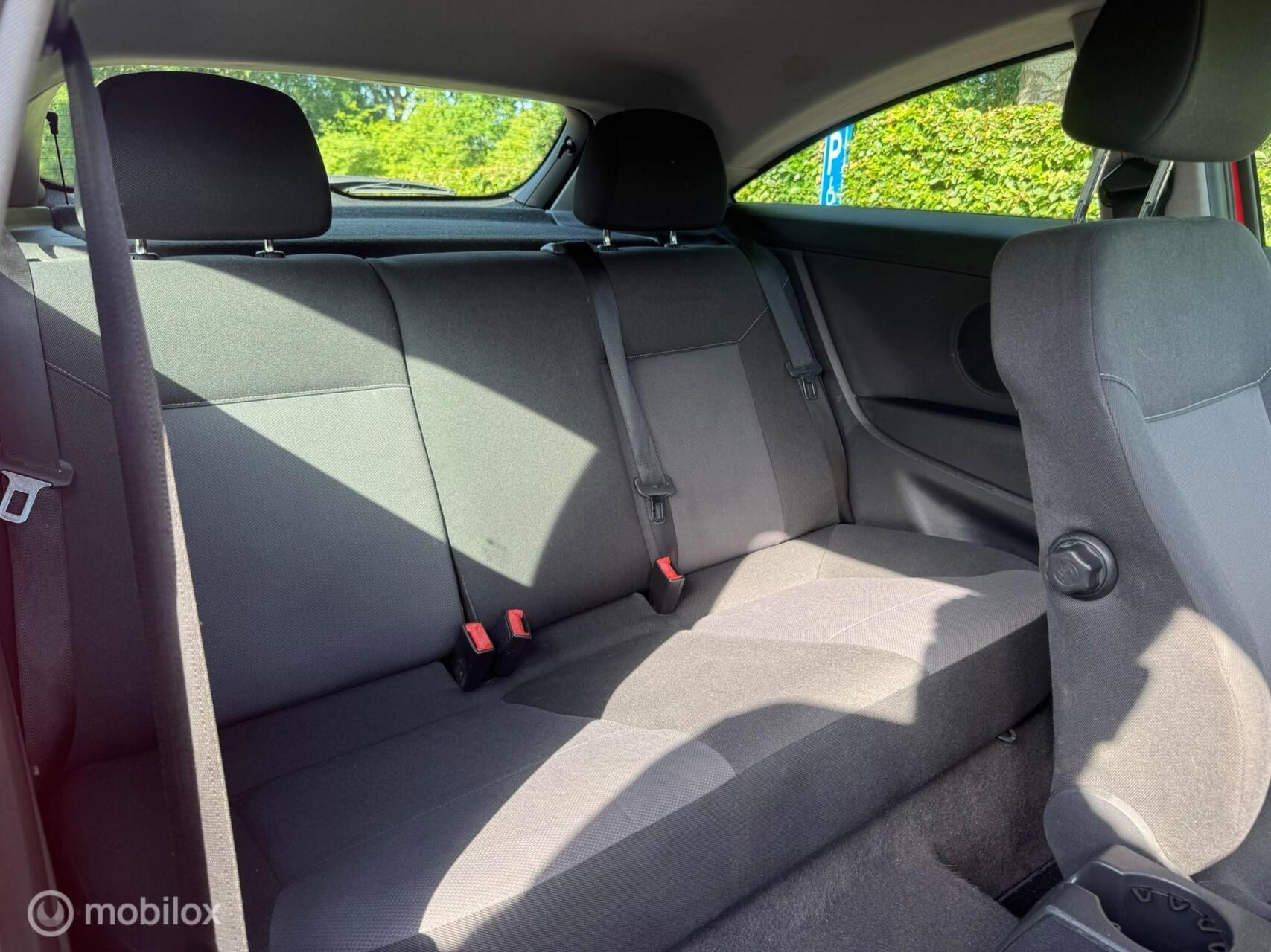 Foto van Opel Astra GTC