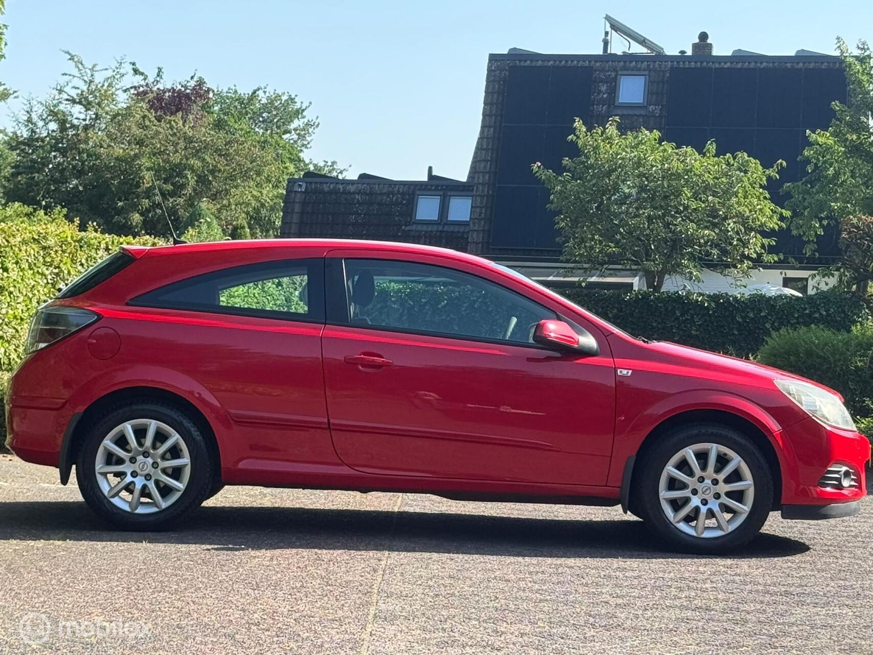 Foto van Opel Astra GTC