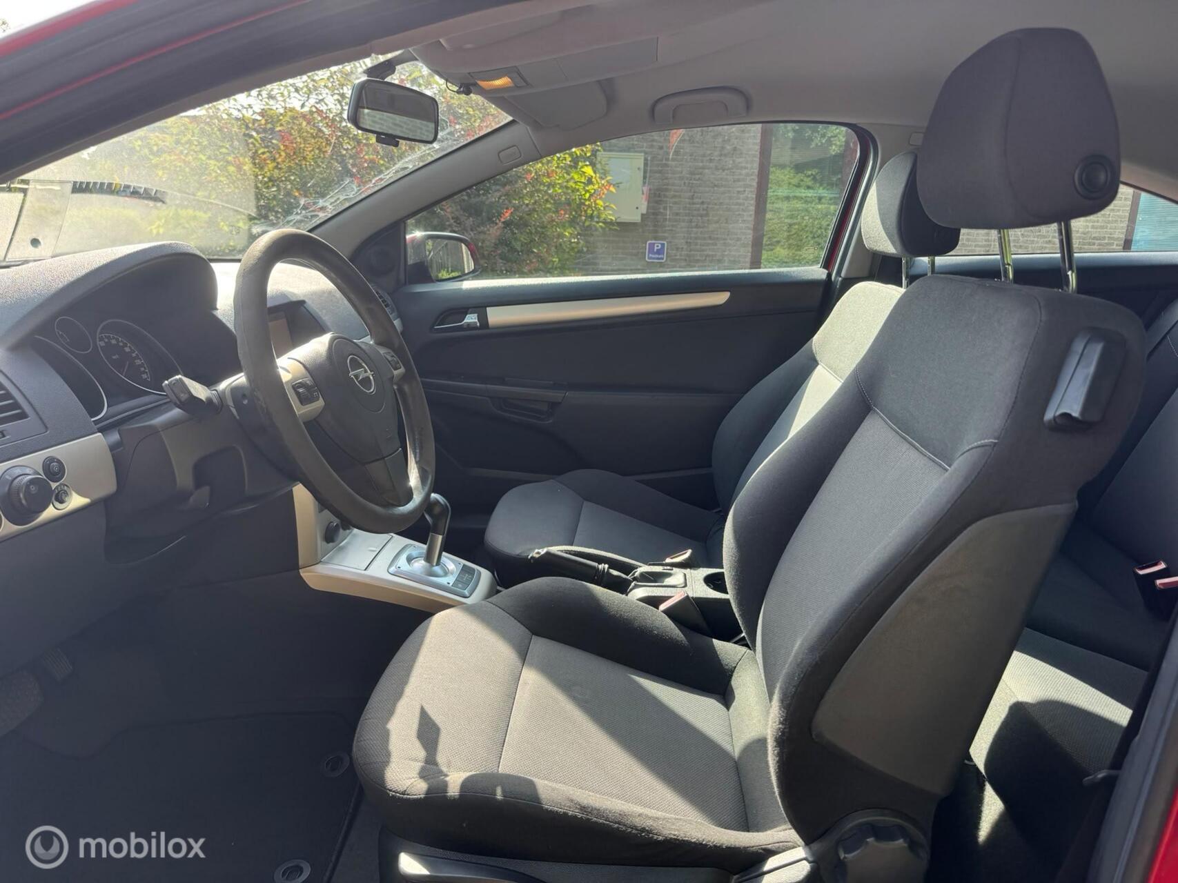 Foto van Opel Astra GTC