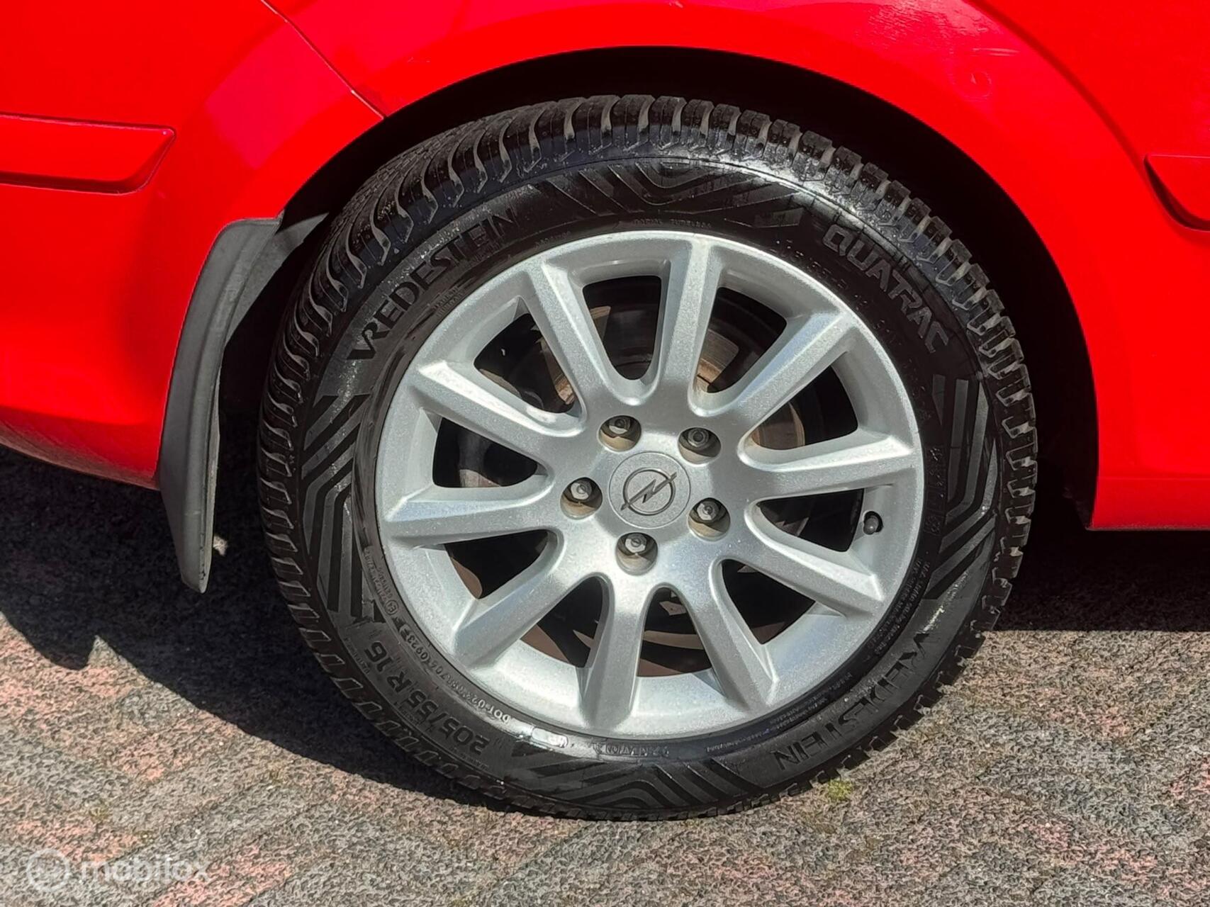 Foto van Opel Astra GTC
