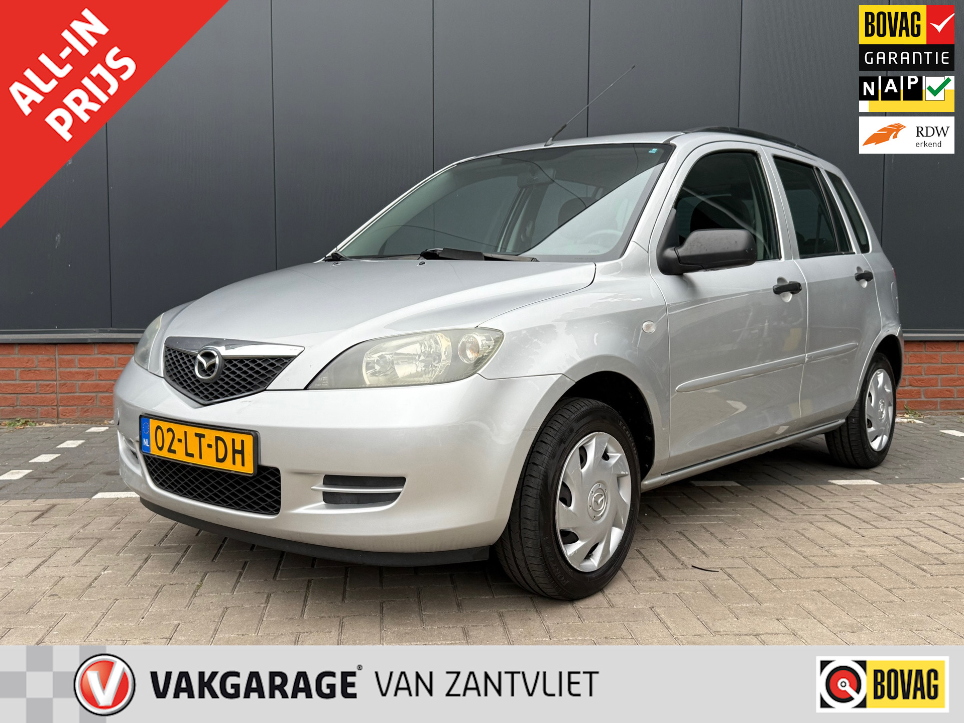 Mazda Mazda 2 1.2 Exclusive (APK 12-05-2027) 2003 - voorkant