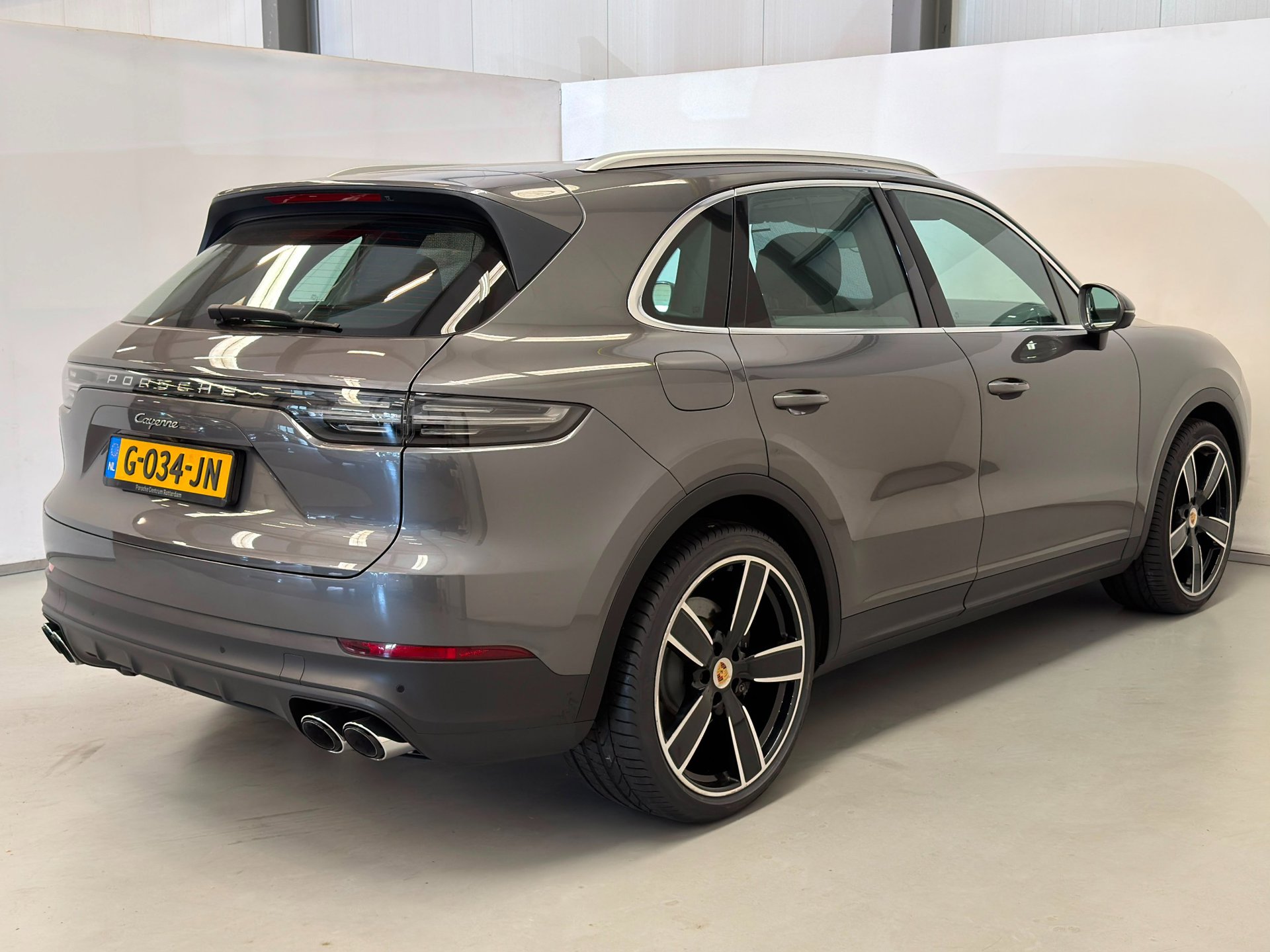 Foto van Porsche Cayenne E-hybrid
