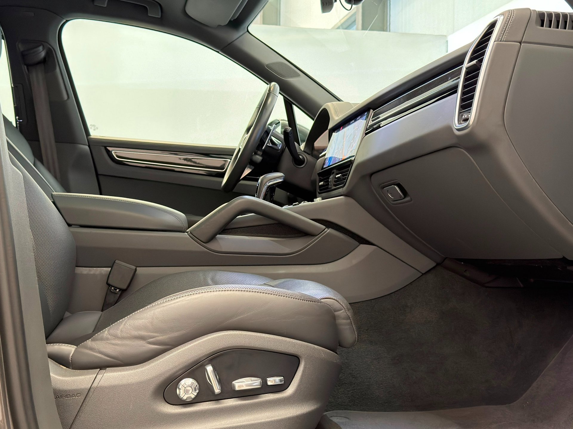 Foto van Porsche Cayenne E-hybrid