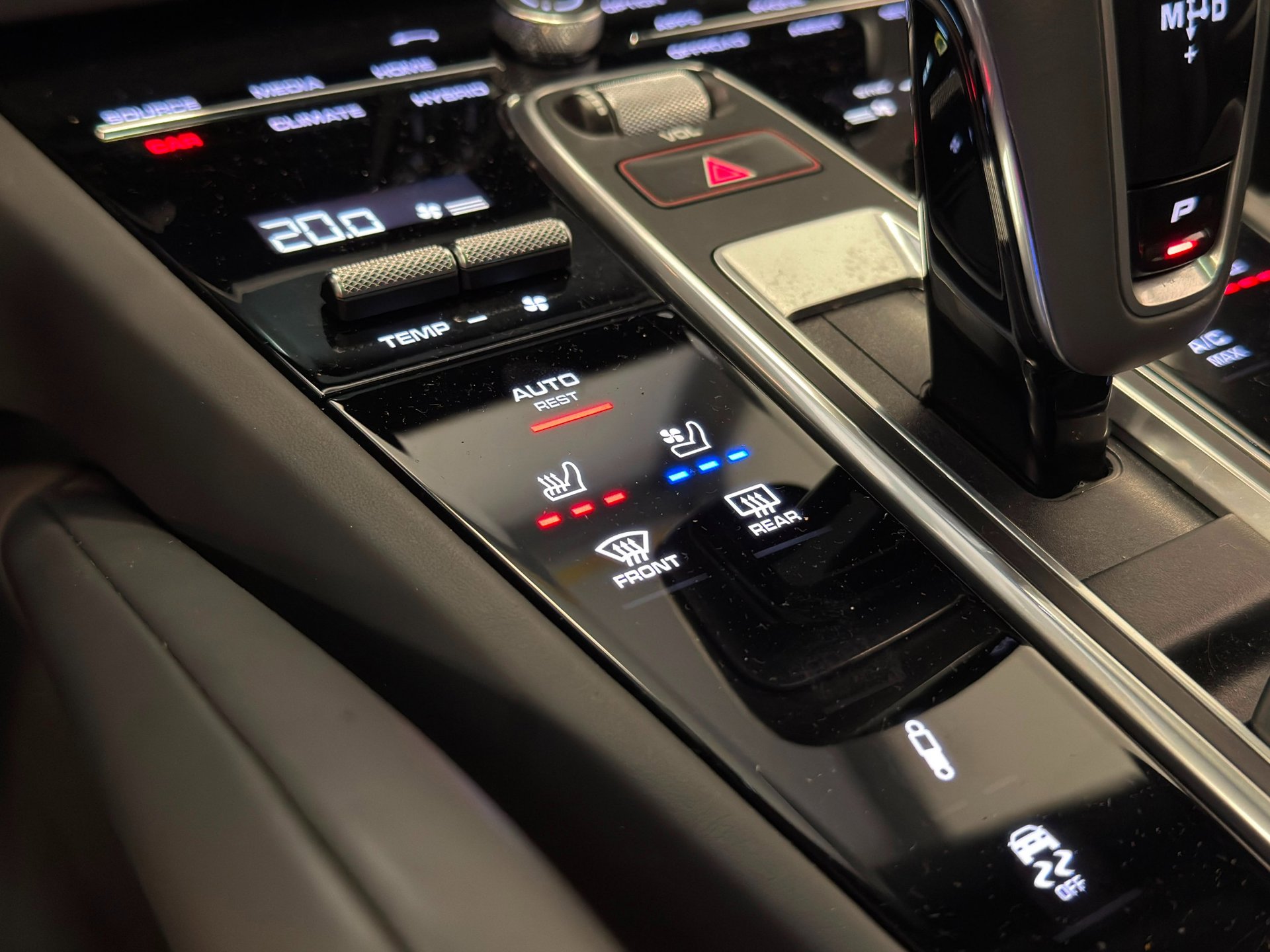 Foto van Porsche Cayenne E-hybrid