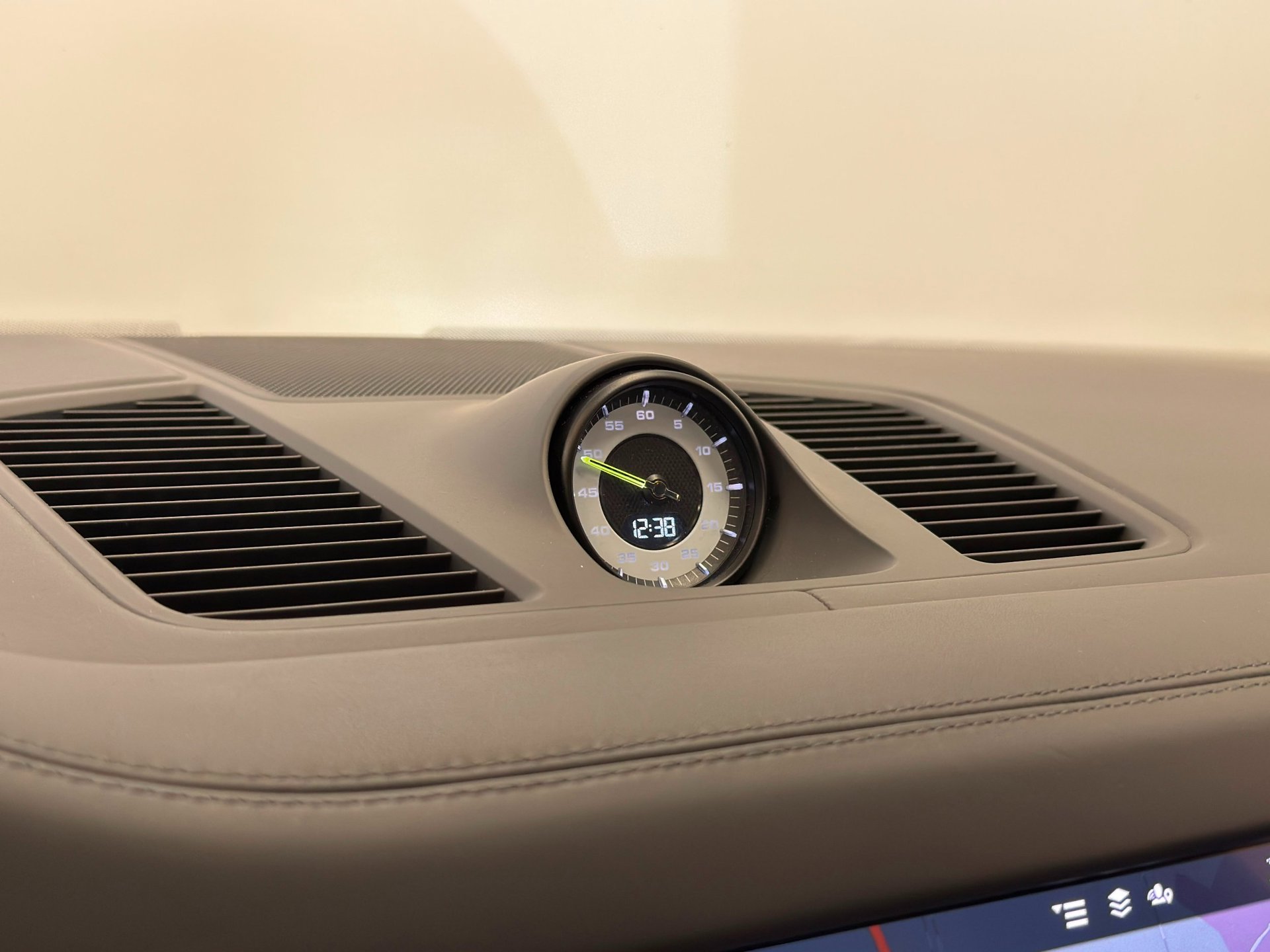 Foto van Porsche Cayenne E-hybrid