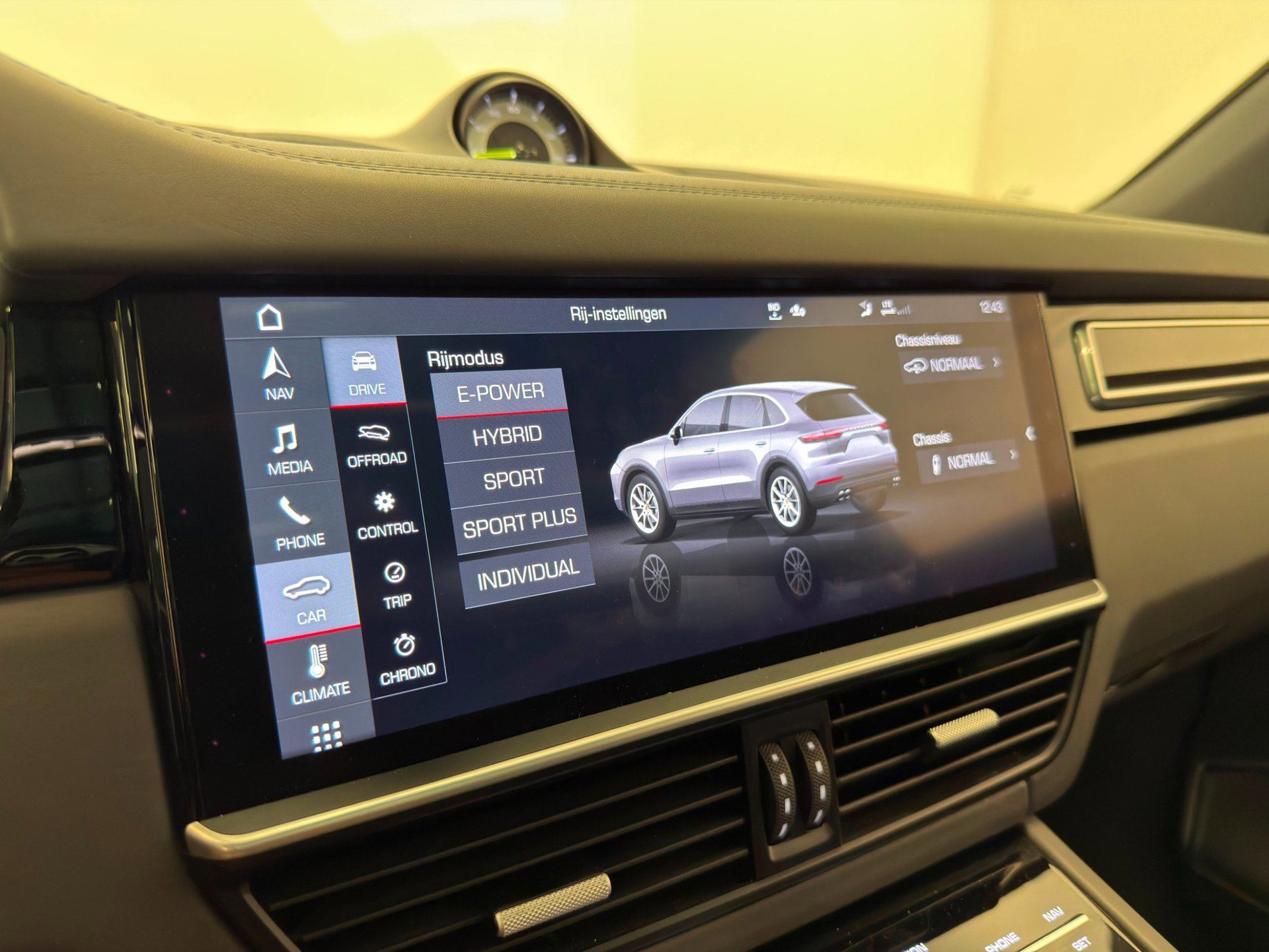 Foto van Porsche Cayenne E-hybrid