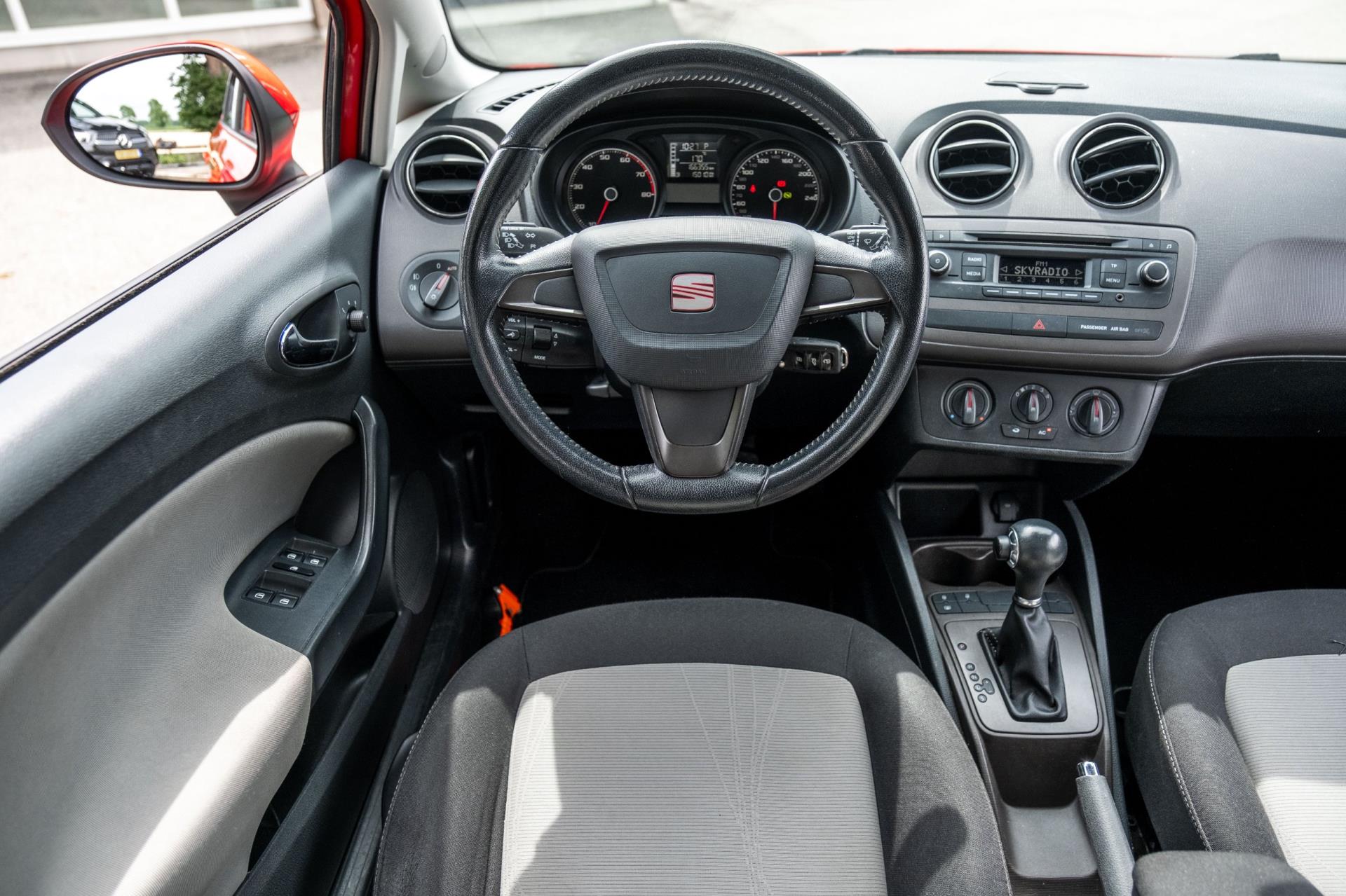 Foto van Seat Ibiza ST