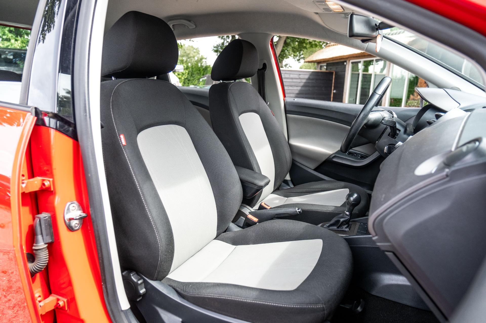 Foto van Seat Ibiza ST
