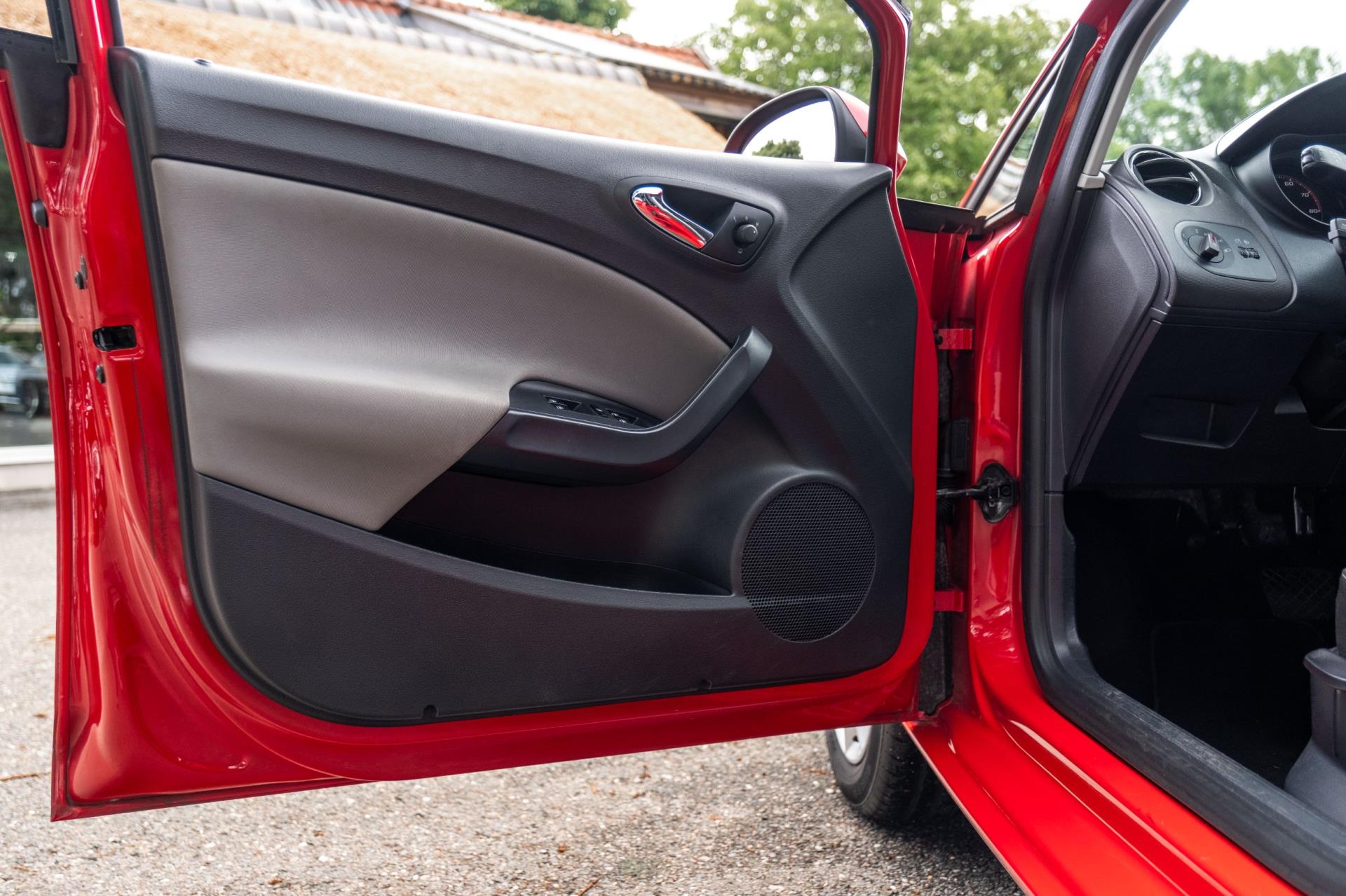 Foto van Seat Ibiza ST