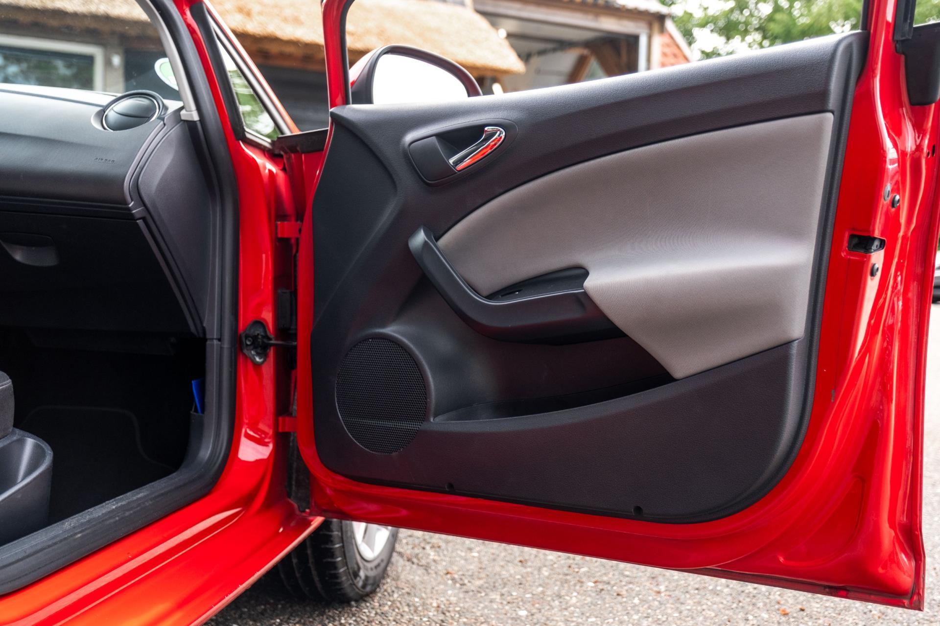 Foto van Seat Ibiza ST