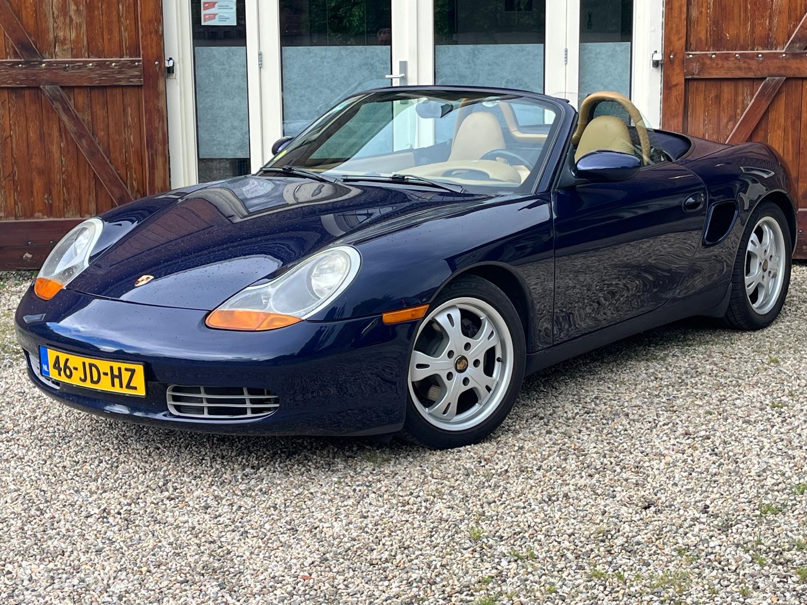 Porsche Boxster 2.7 Tiptronic Automaat met hardtop 2002 - voorkant
