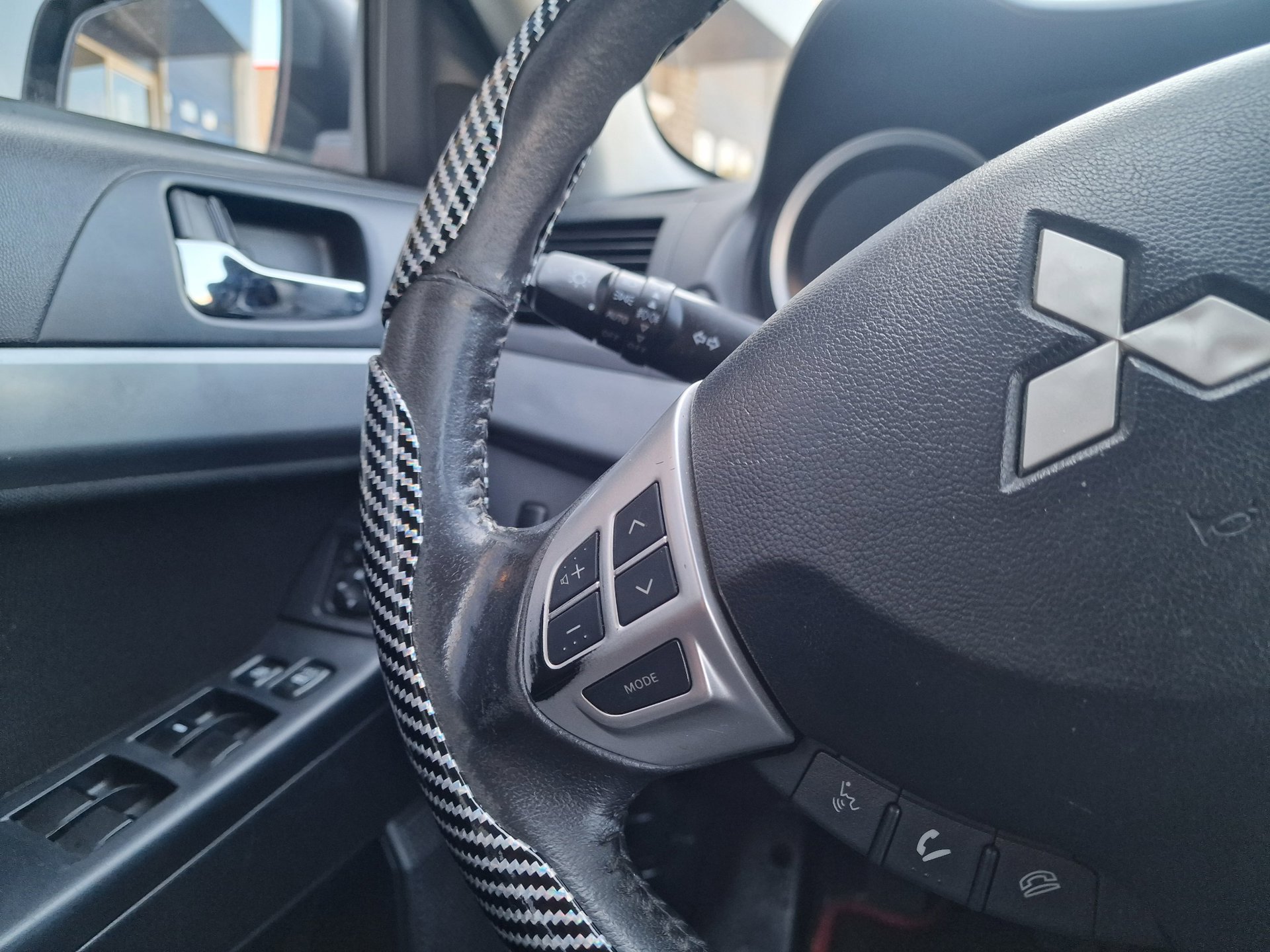 Foto van Mitsubishi Mitsubishi Lancer