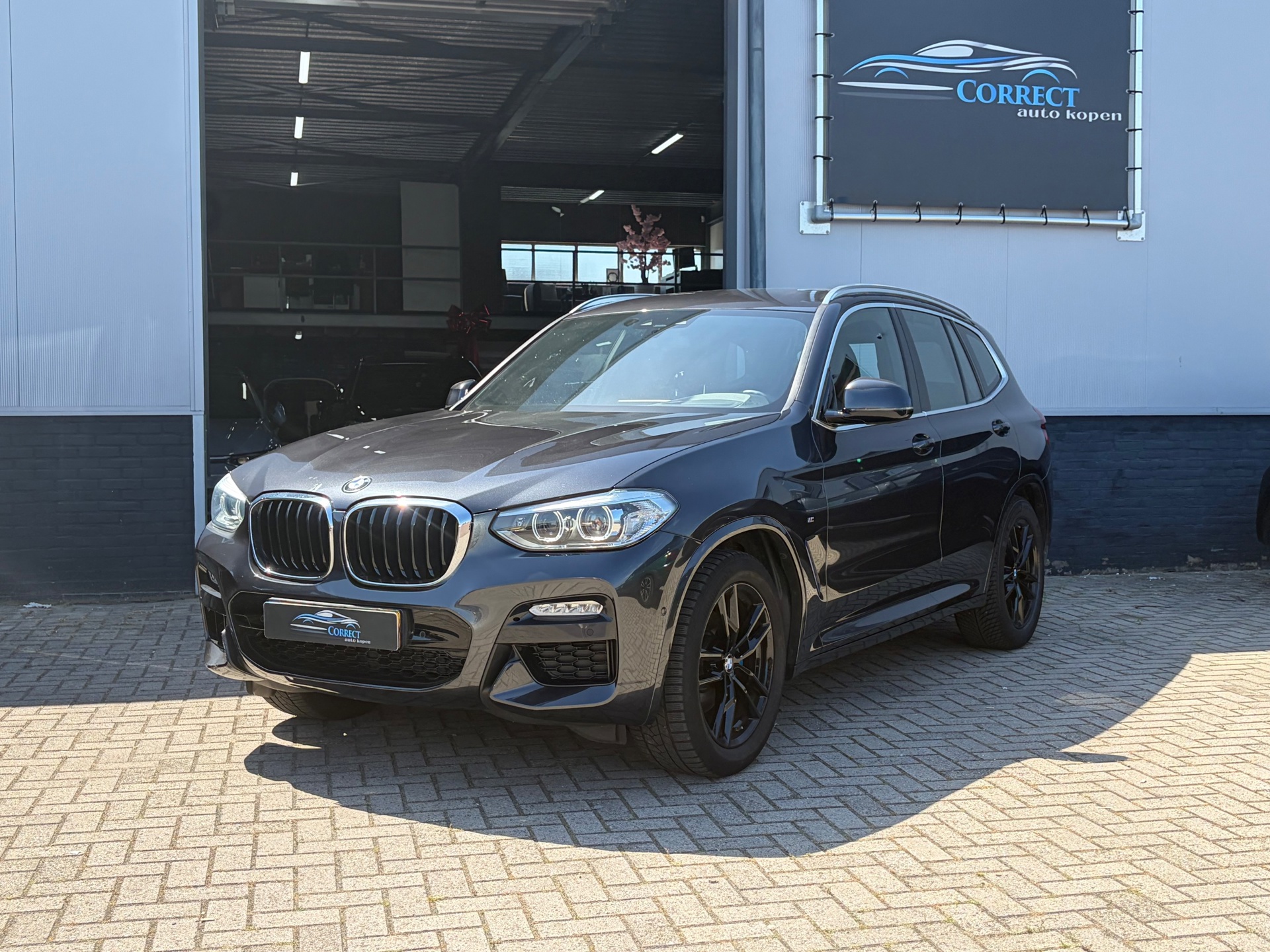Foto van BMW X3 Xdrive20i