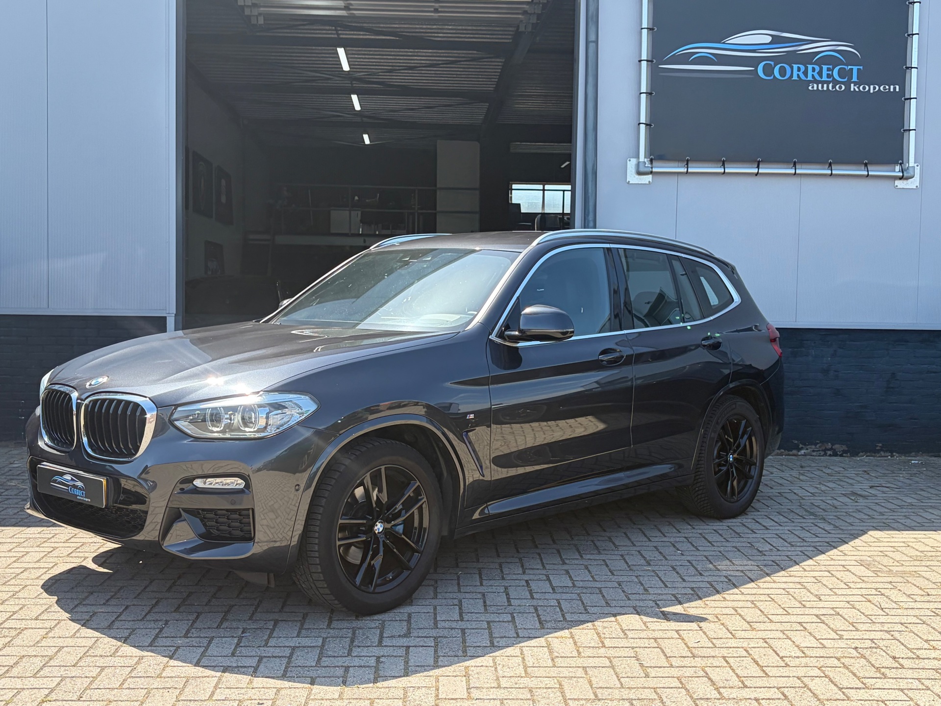 Foto van BMW X3 Xdrive20i