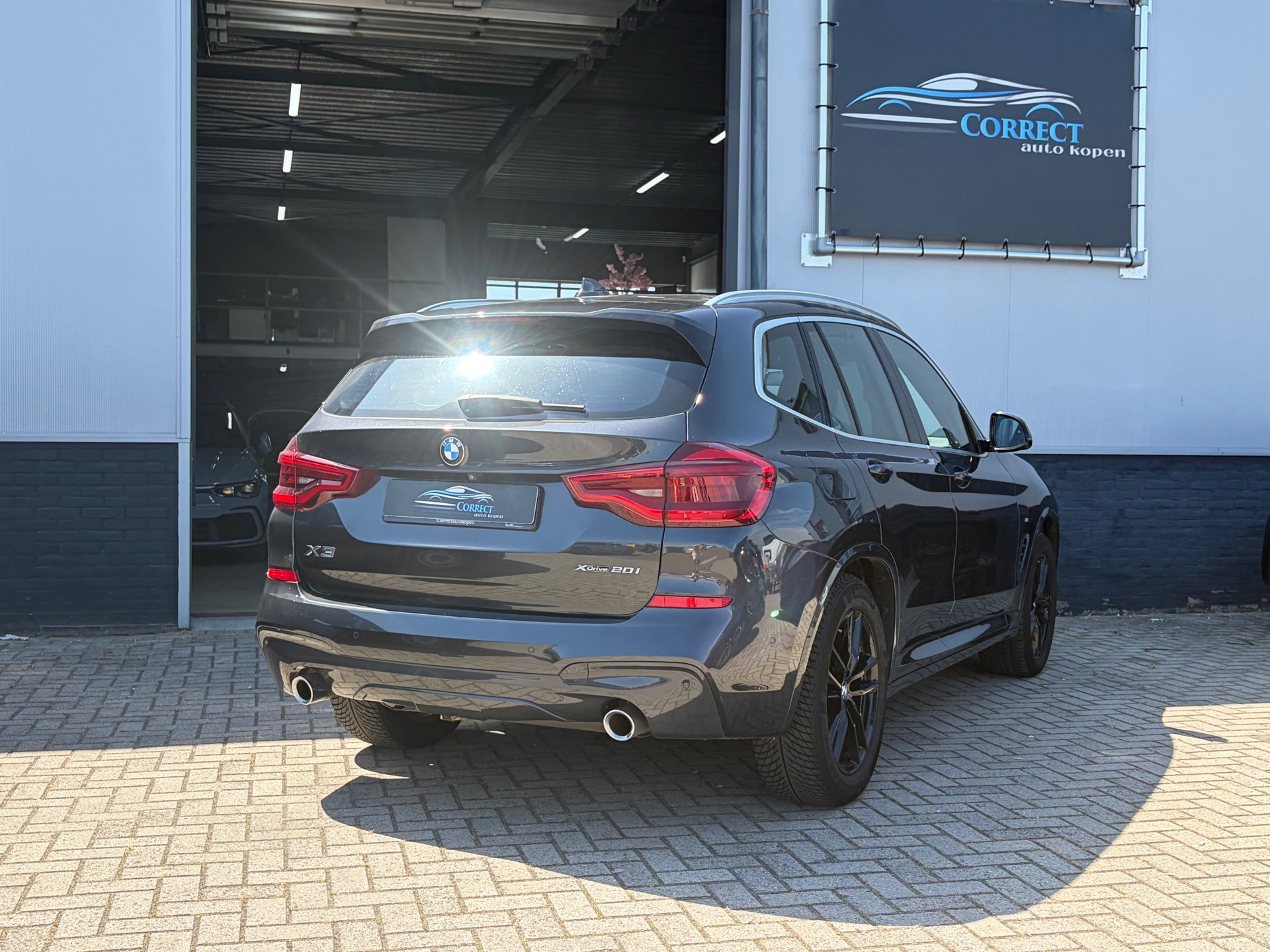 Foto van BMW X3 Xdrive20i