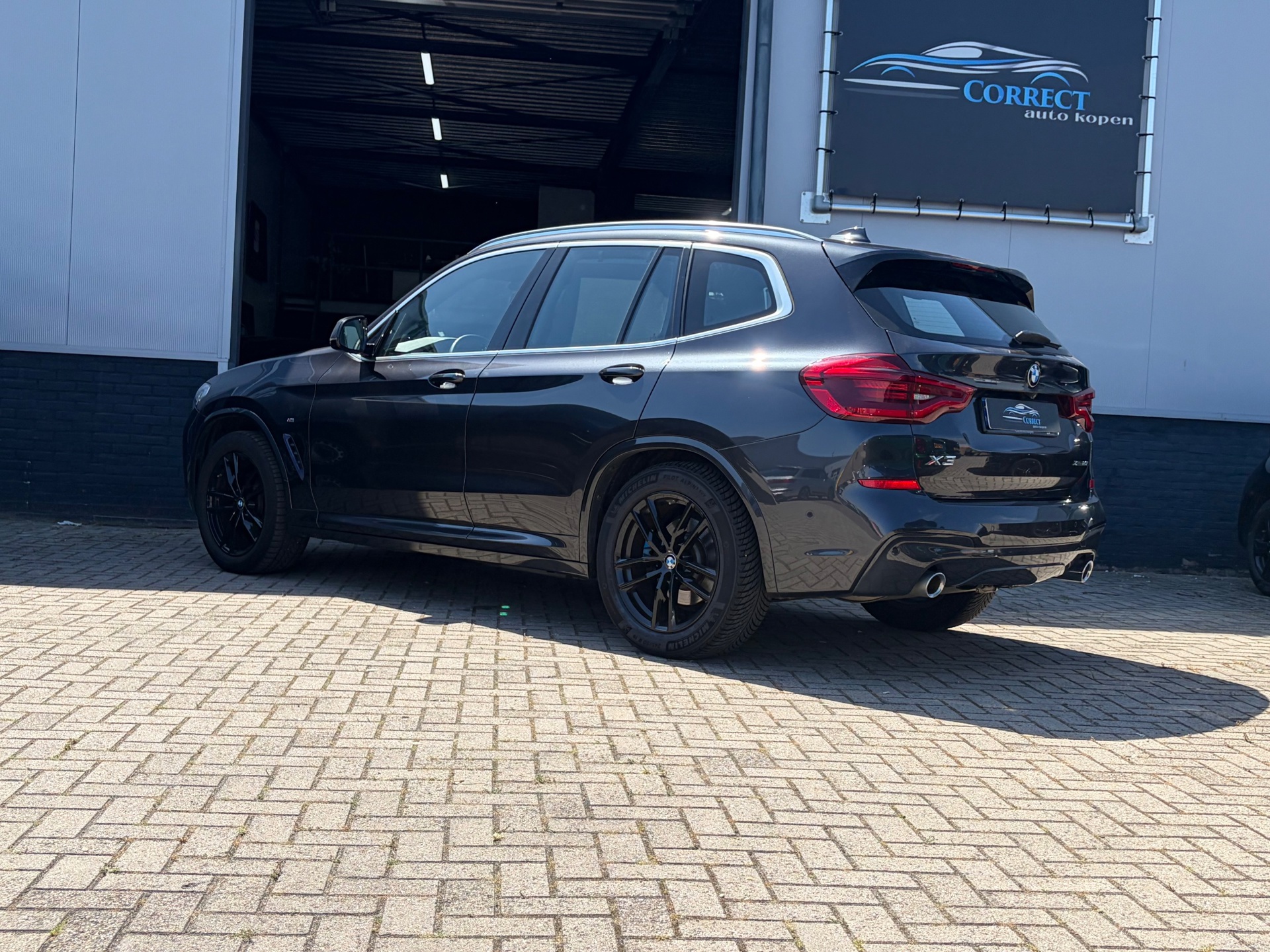 Foto van BMW X3 Xdrive20i