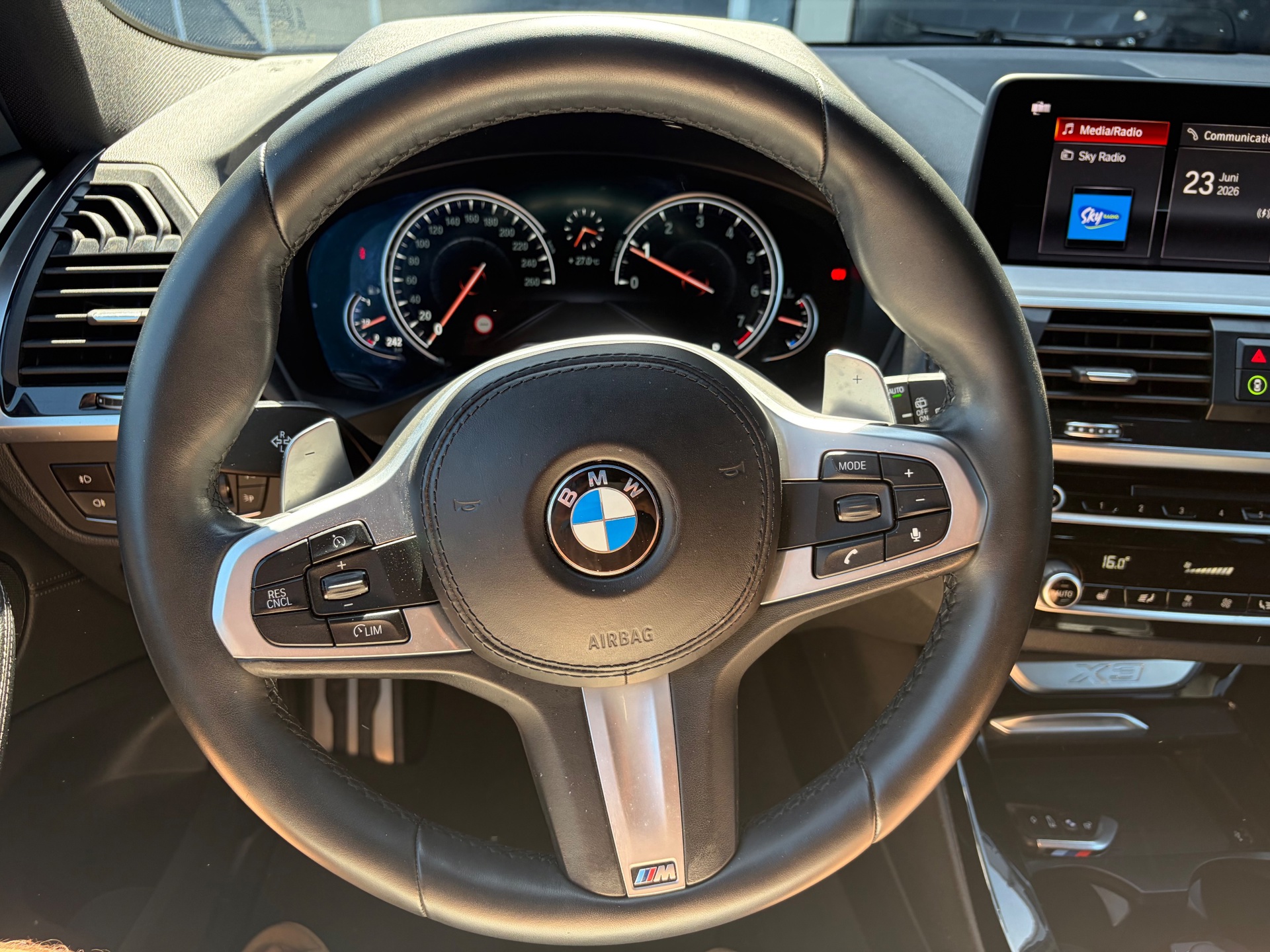 Foto van BMW X3 Xdrive20i
