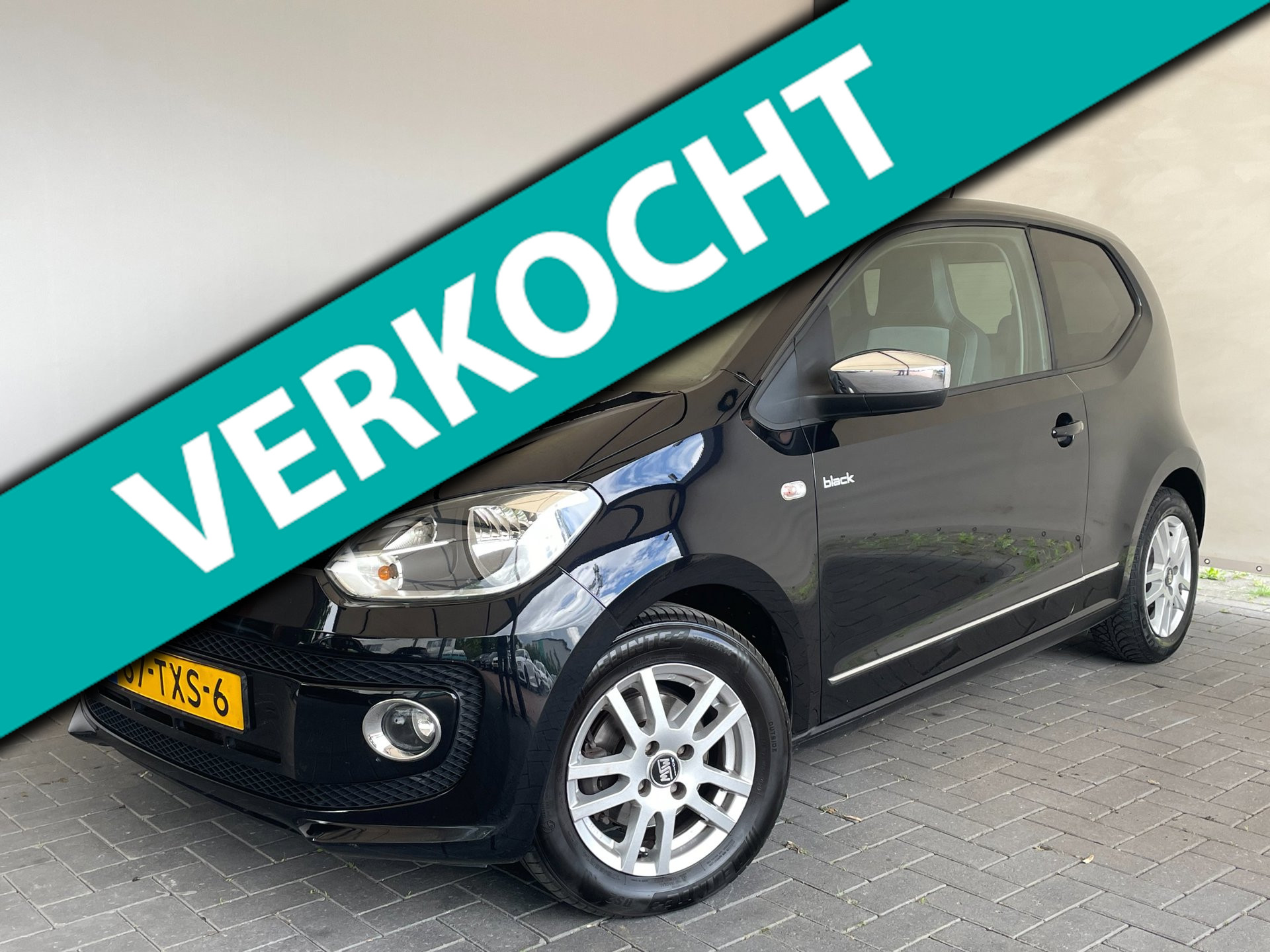 Volkswagen Up 1.0 take up! Black Edition BlueMotion|Navigatie|Airco|Parkeersensoren|Cruise Control 2012 - voorkant