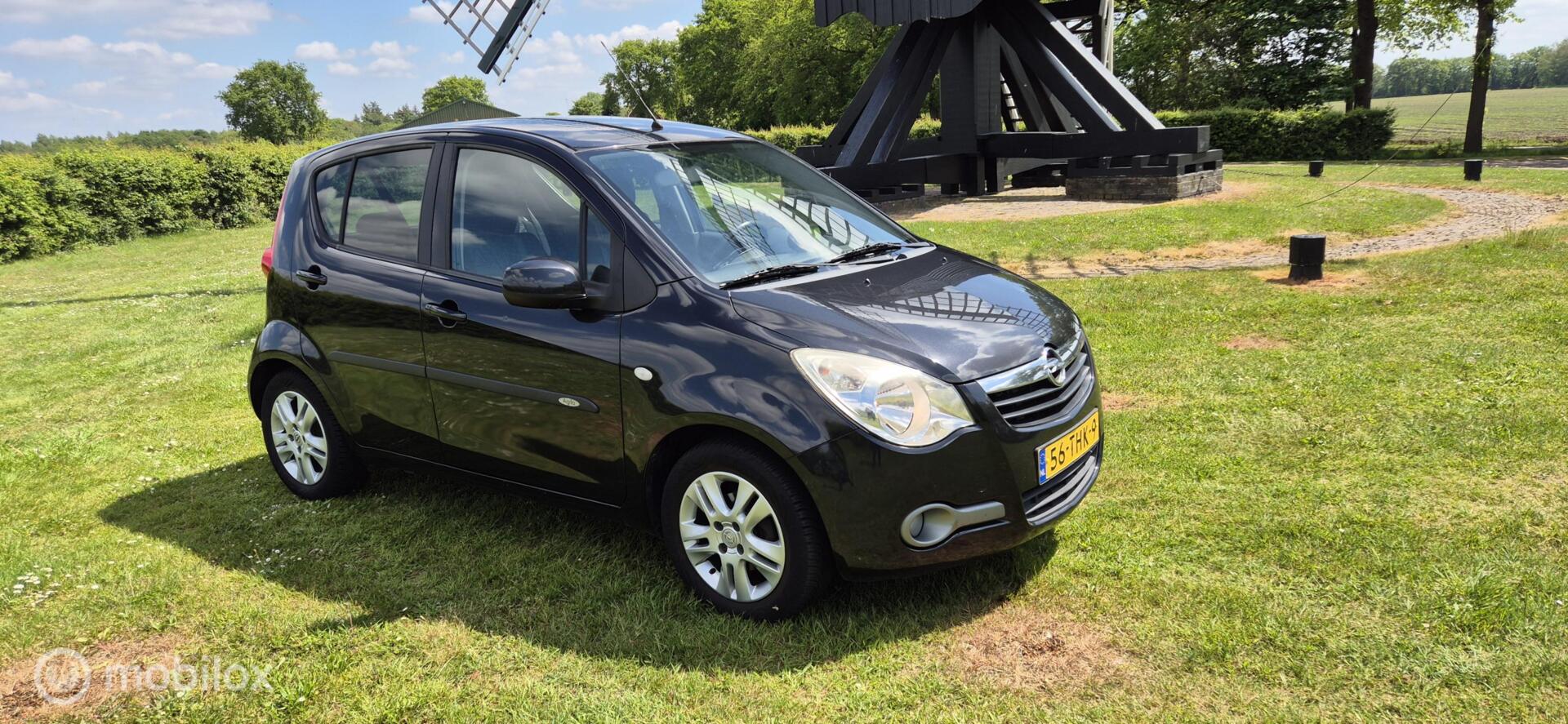 Foto van Opel Agila