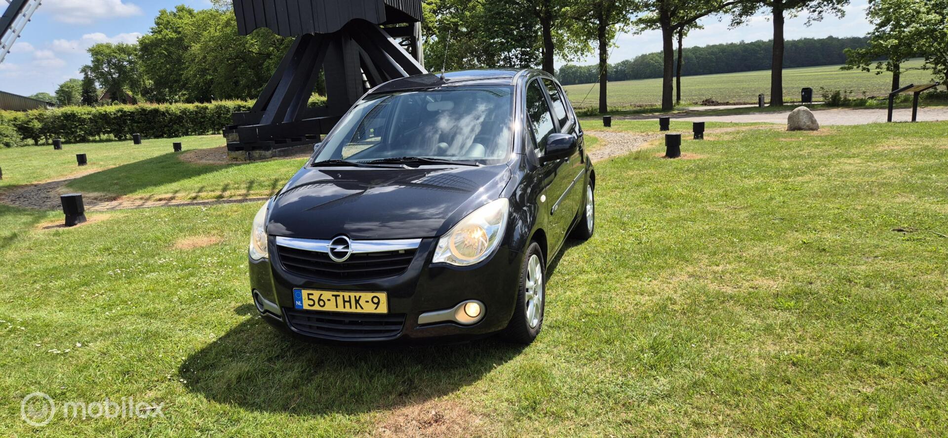 Foto van Opel Agila