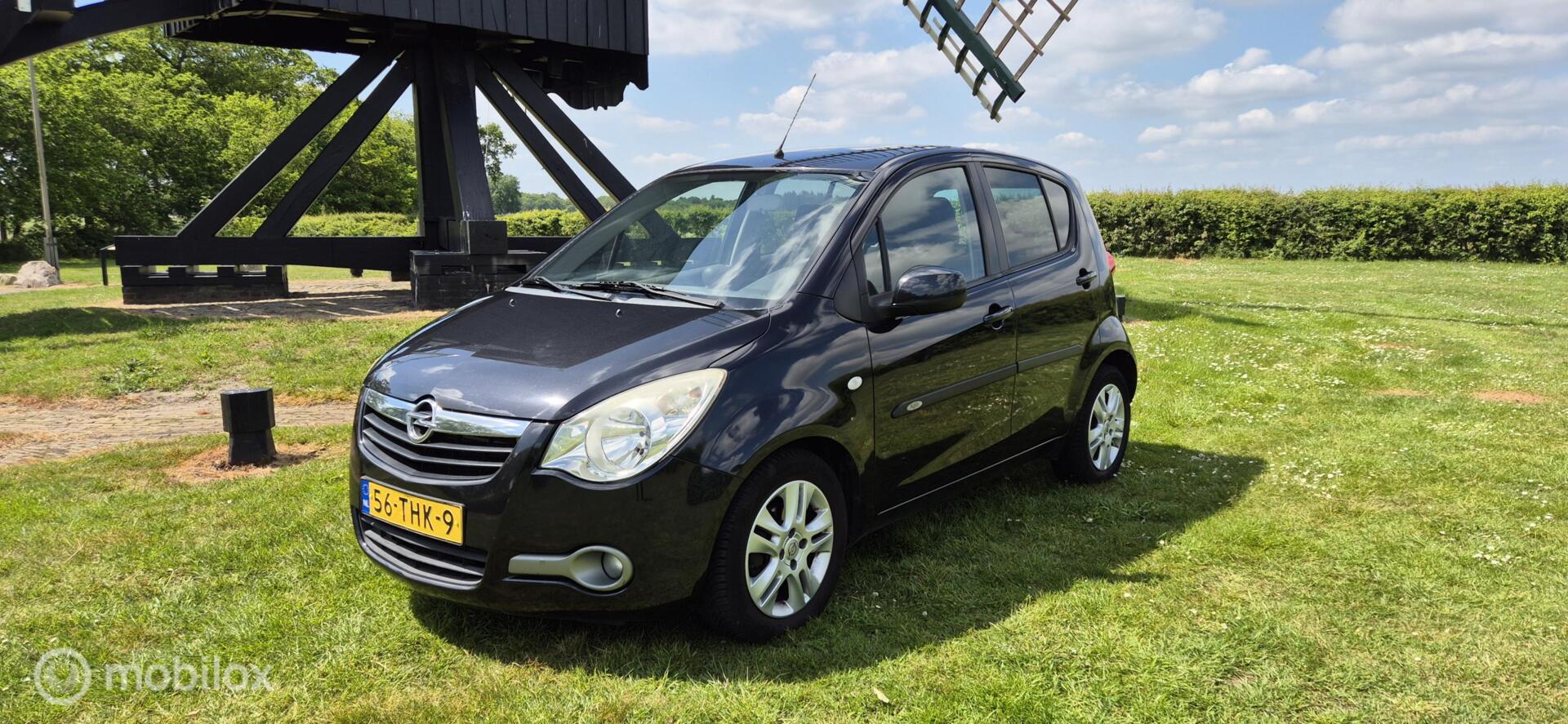 Foto van Opel Agila