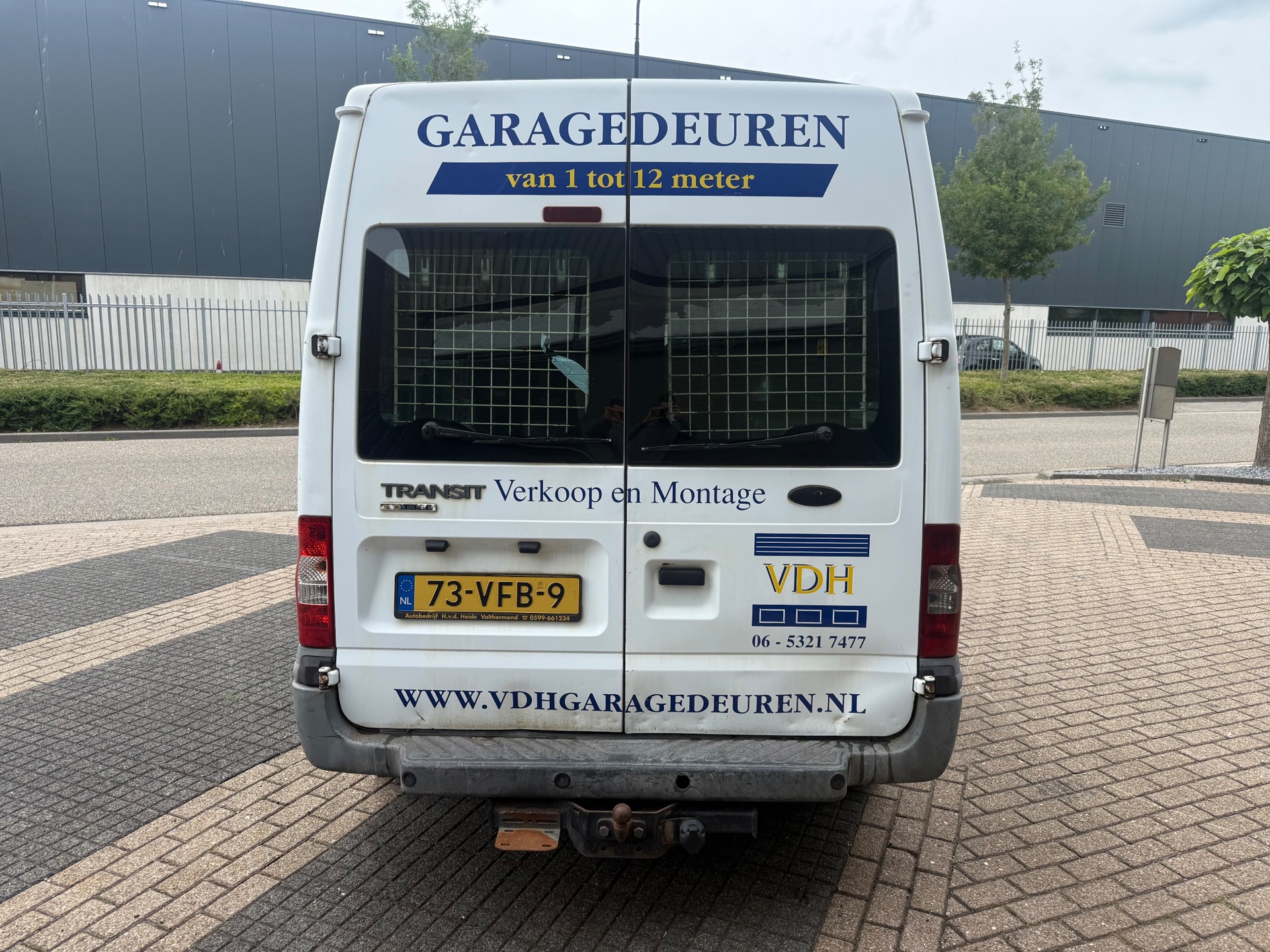 Foto van Ford Transit 350l FD Van 110 MR 4.54