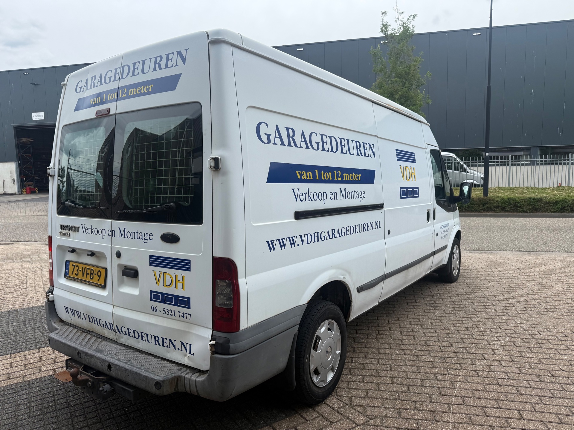 Foto van Ford Transit 350l FD Van 110 MR 4.54